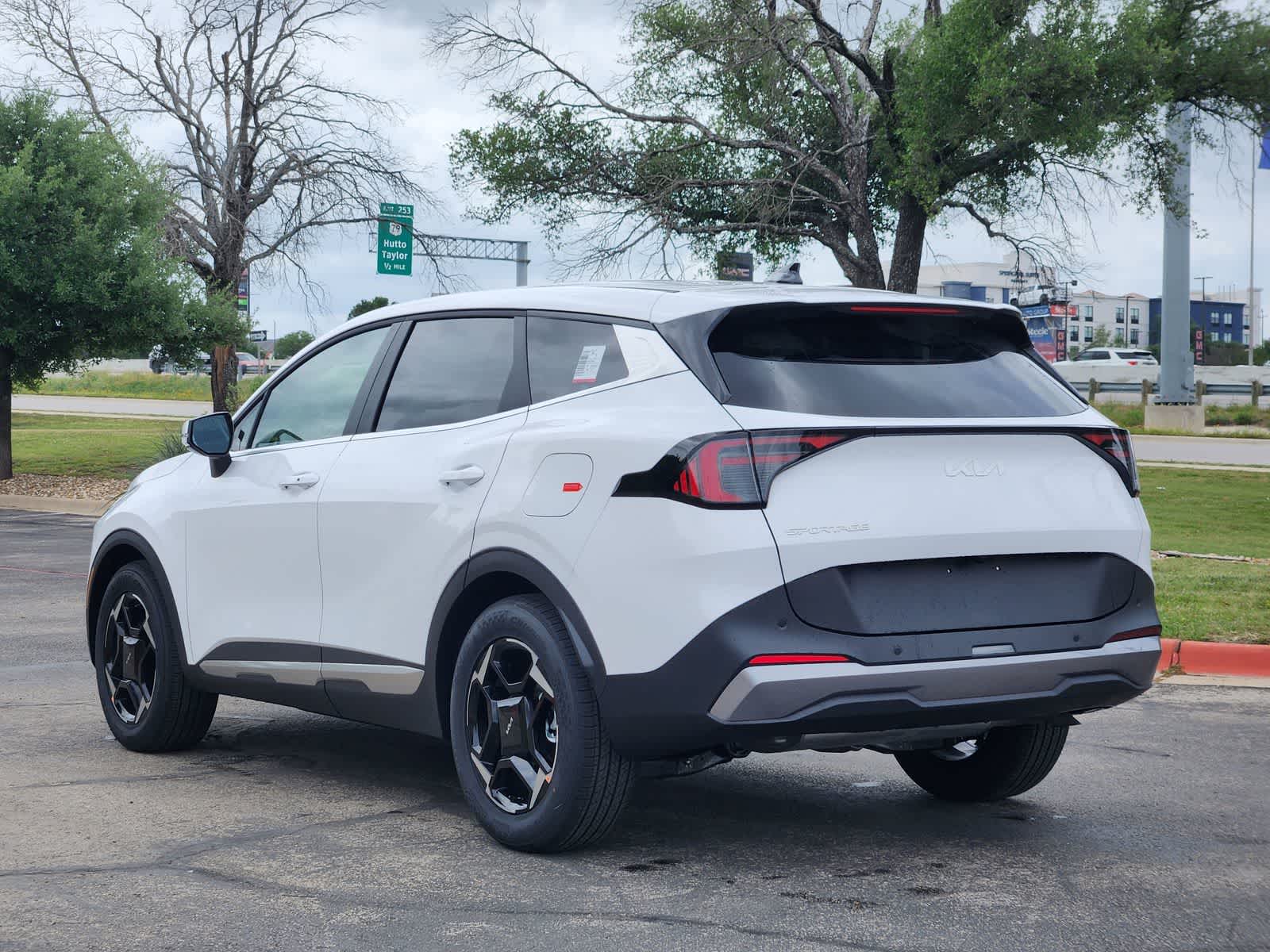 Thumbnail: 2026 Kia Sportage - 5