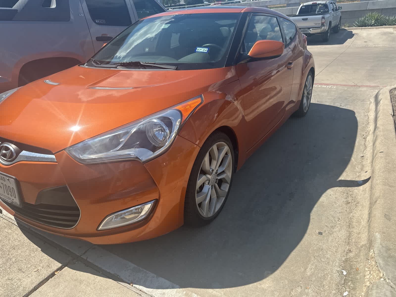 Thumbnail: 2013 Hyundai Veloster - 1