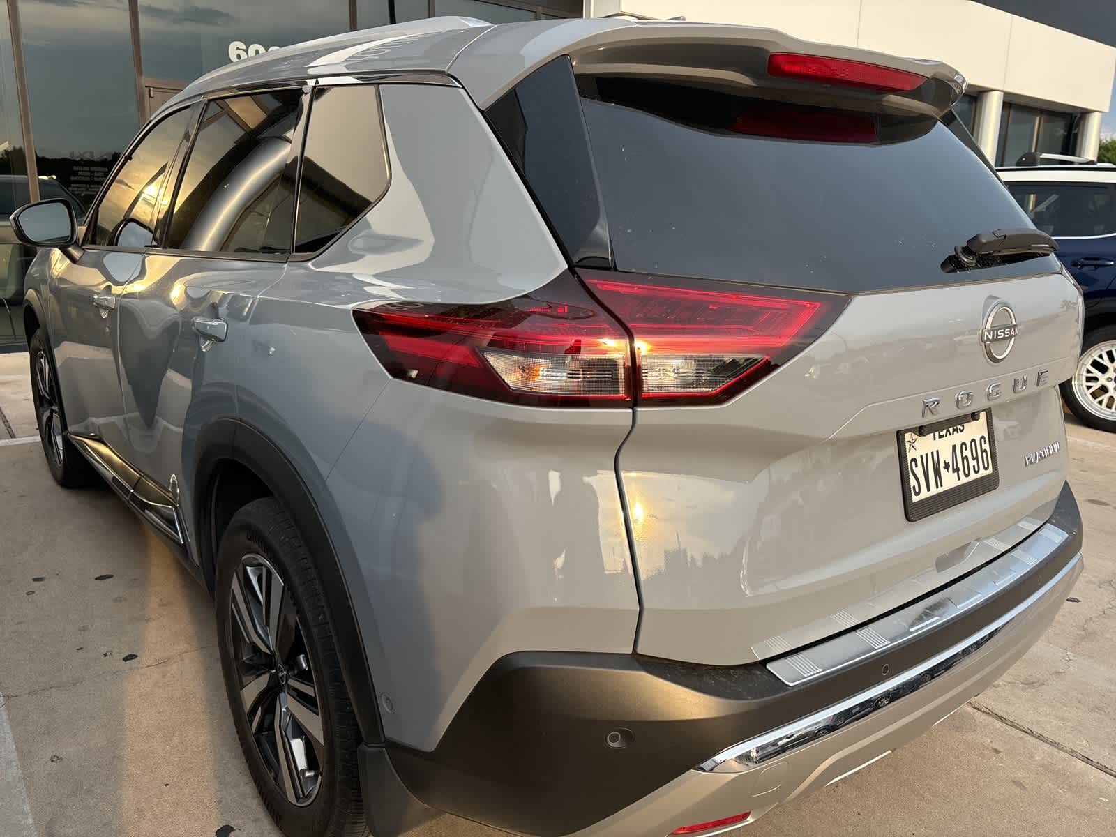 Thumbnail: 2023 Nissan Rogue - 4