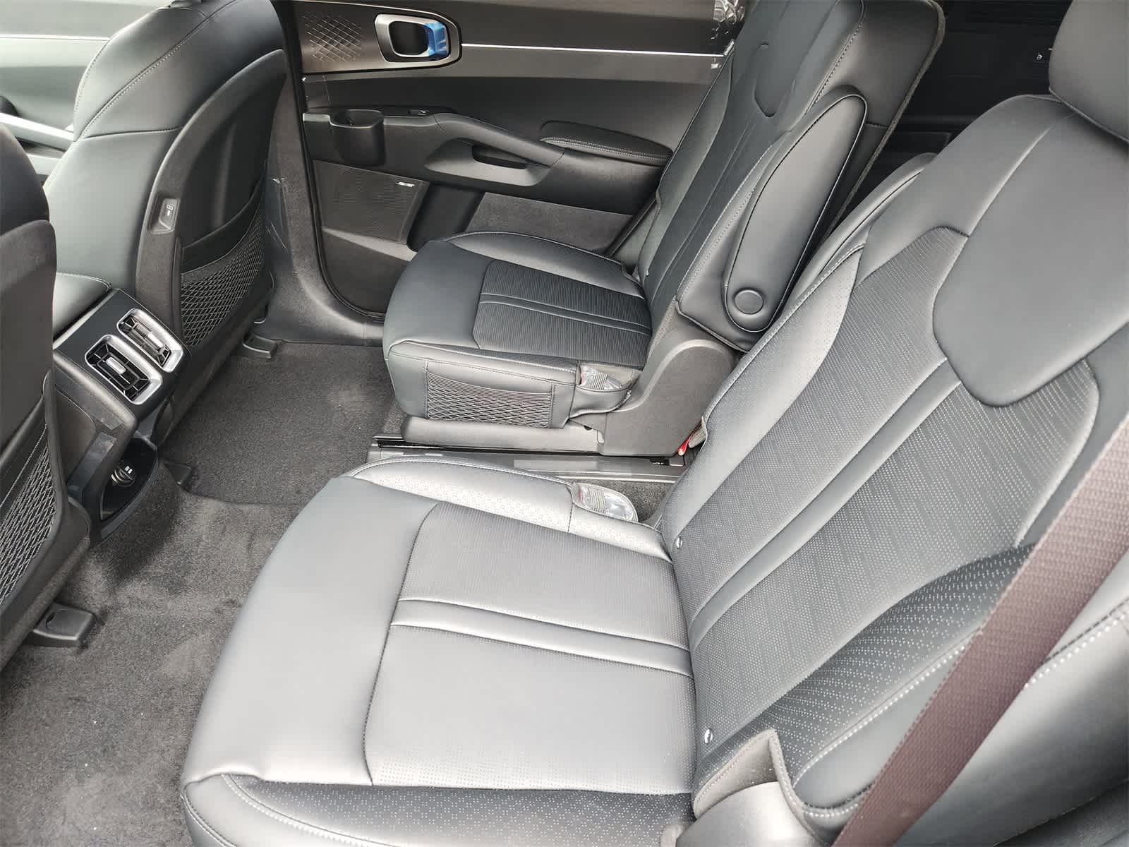 Thumbnail: 2026 Kia Sorento - 21