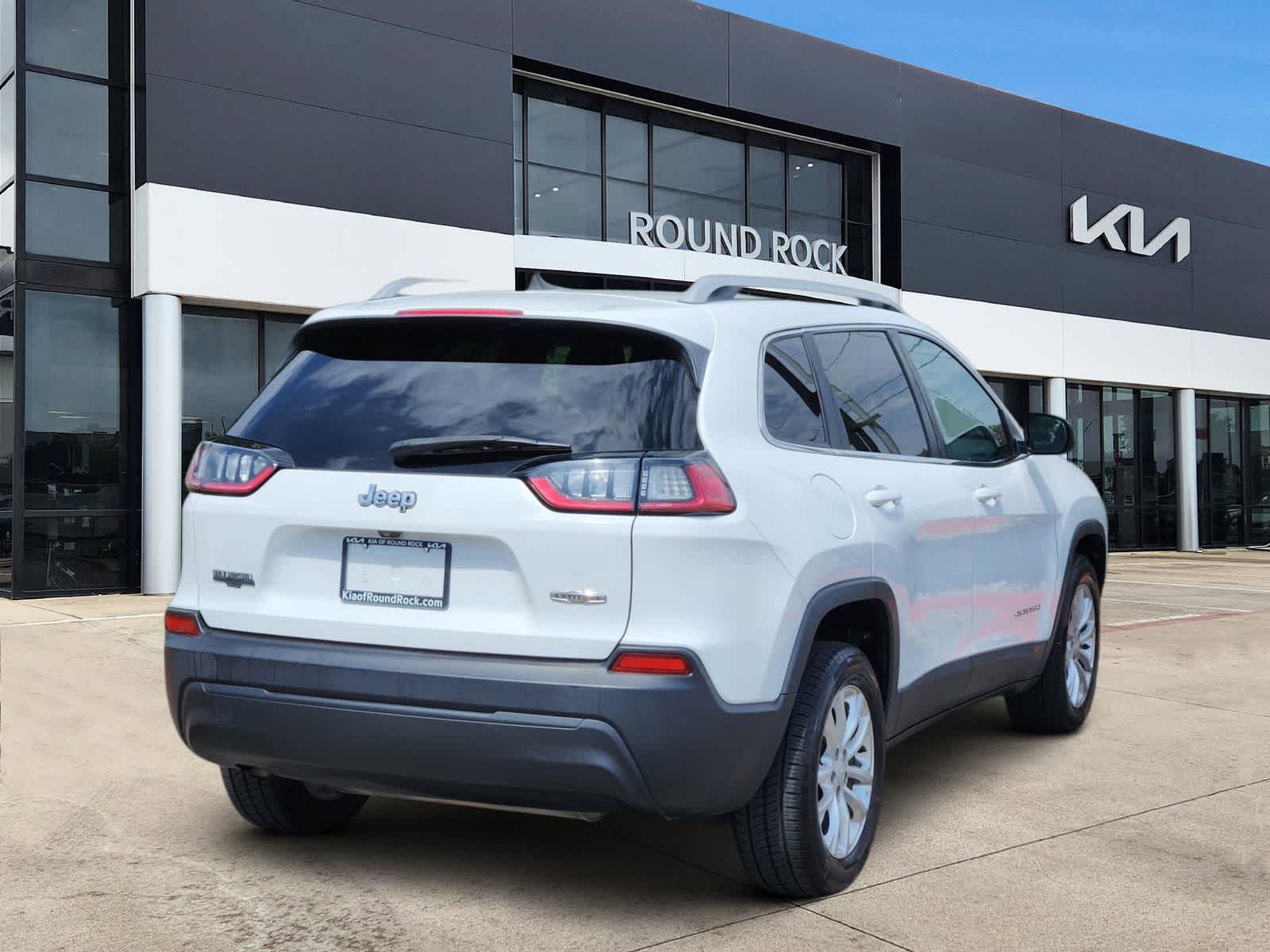 Thumbnail: 2019 Jeep Cherokee - 6