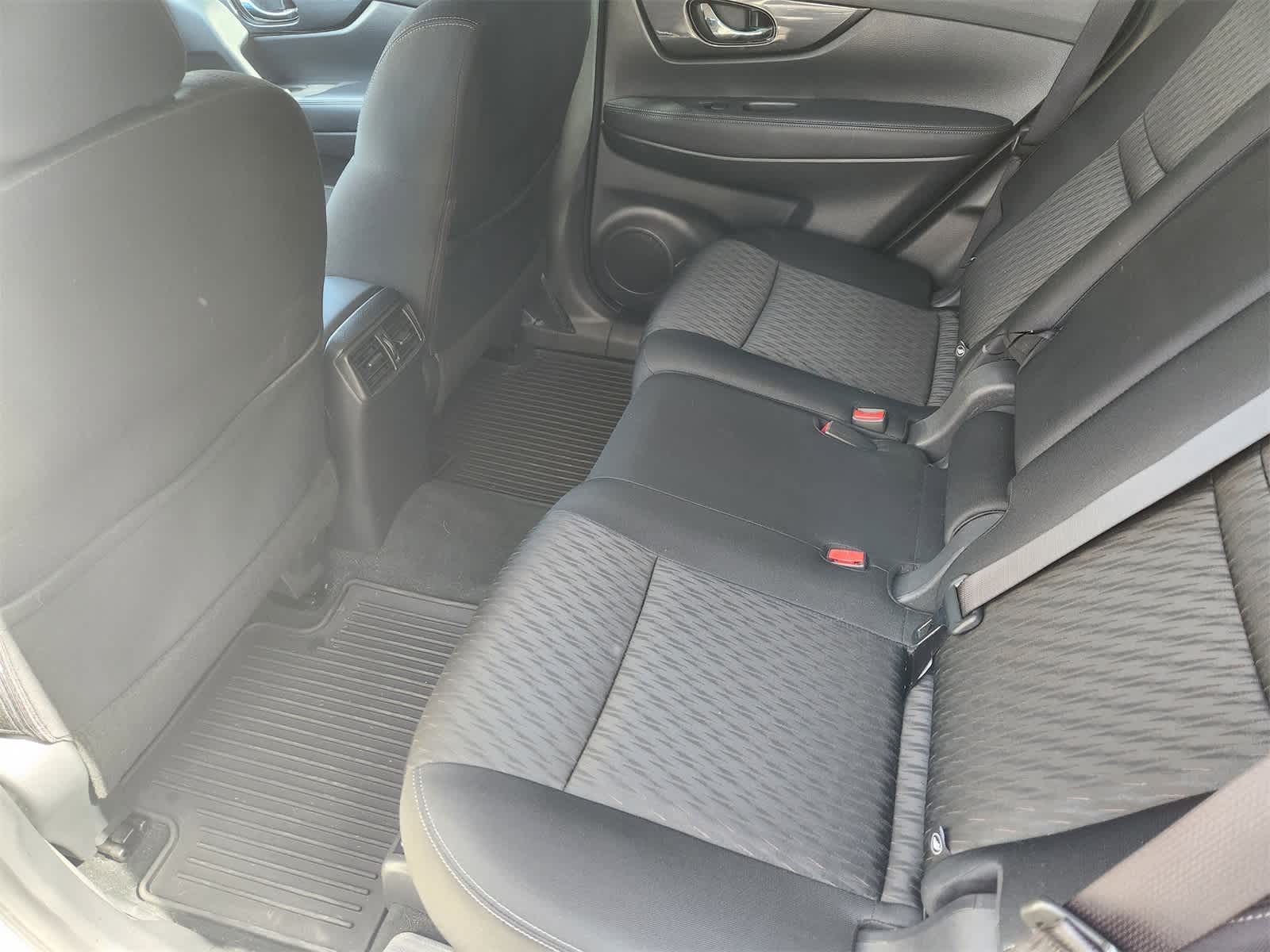 Thumbnail: 2020 Nissan Rogue - 29