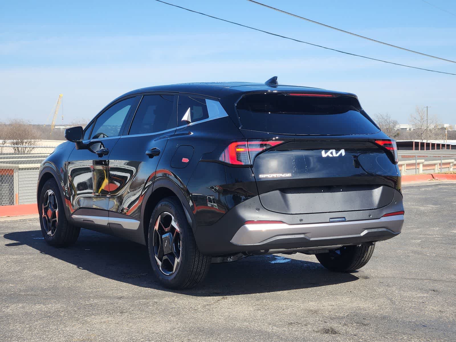 Thumbnail: 2026 Kia Sportage - 5
