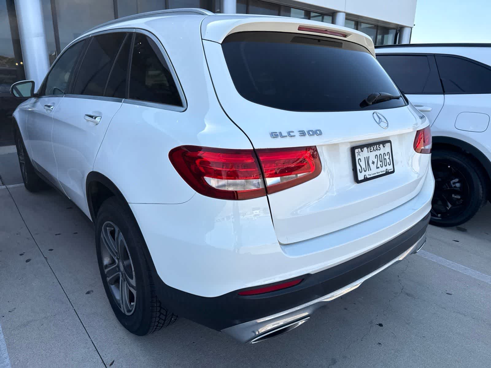 Thumbnail: 2017 Mercedes-Benz GLC - 3