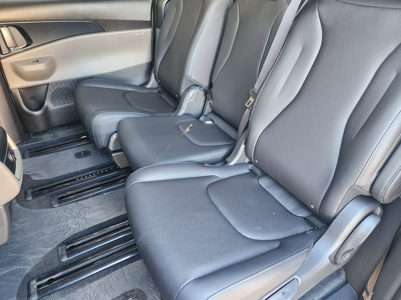 Thumbnail: 2026 Kia Carnival - 22