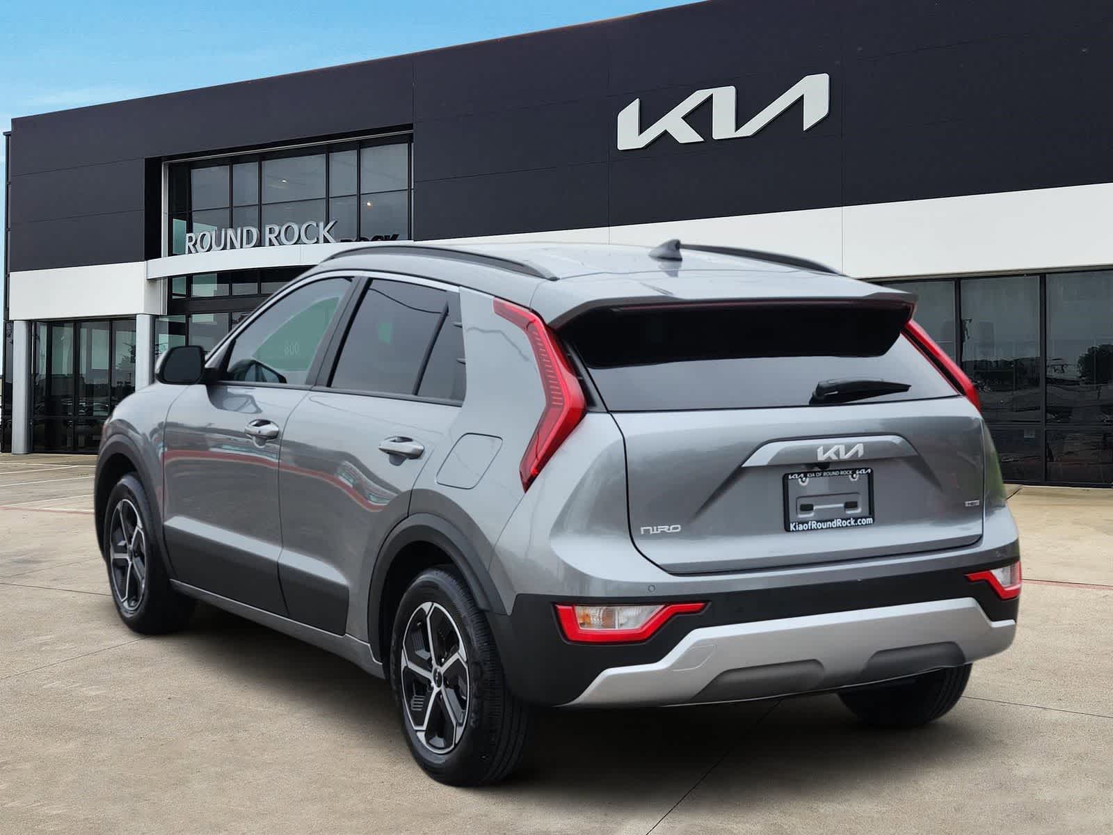 Thumbnail: 2024 Kia Niro - 5