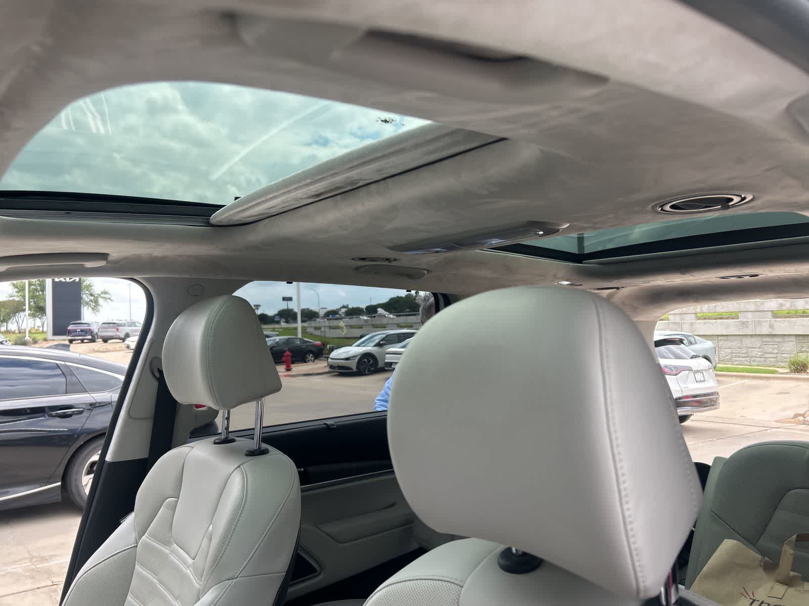 Thumbnail: 2023 Kia Telluride - 7