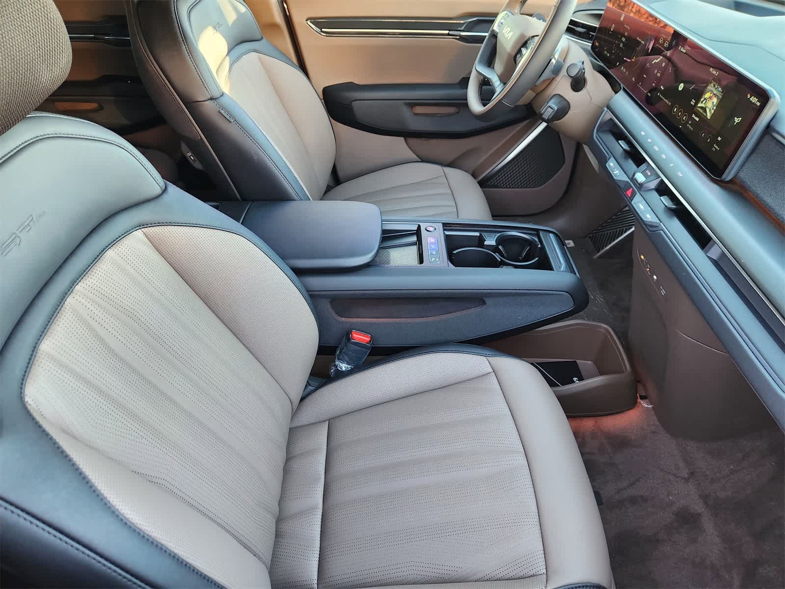 Thumbnail: 2026 Kia EV9 - 12