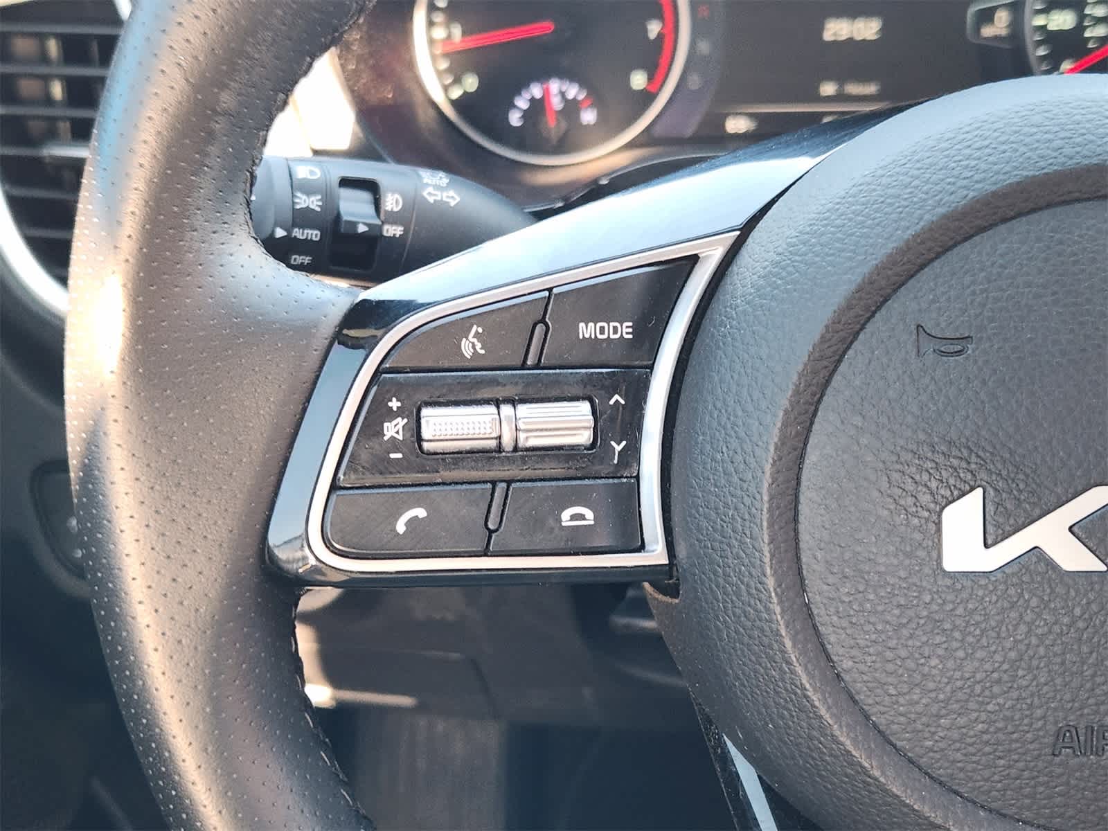 Thumbnail: 2023 Kia Seltos - 27