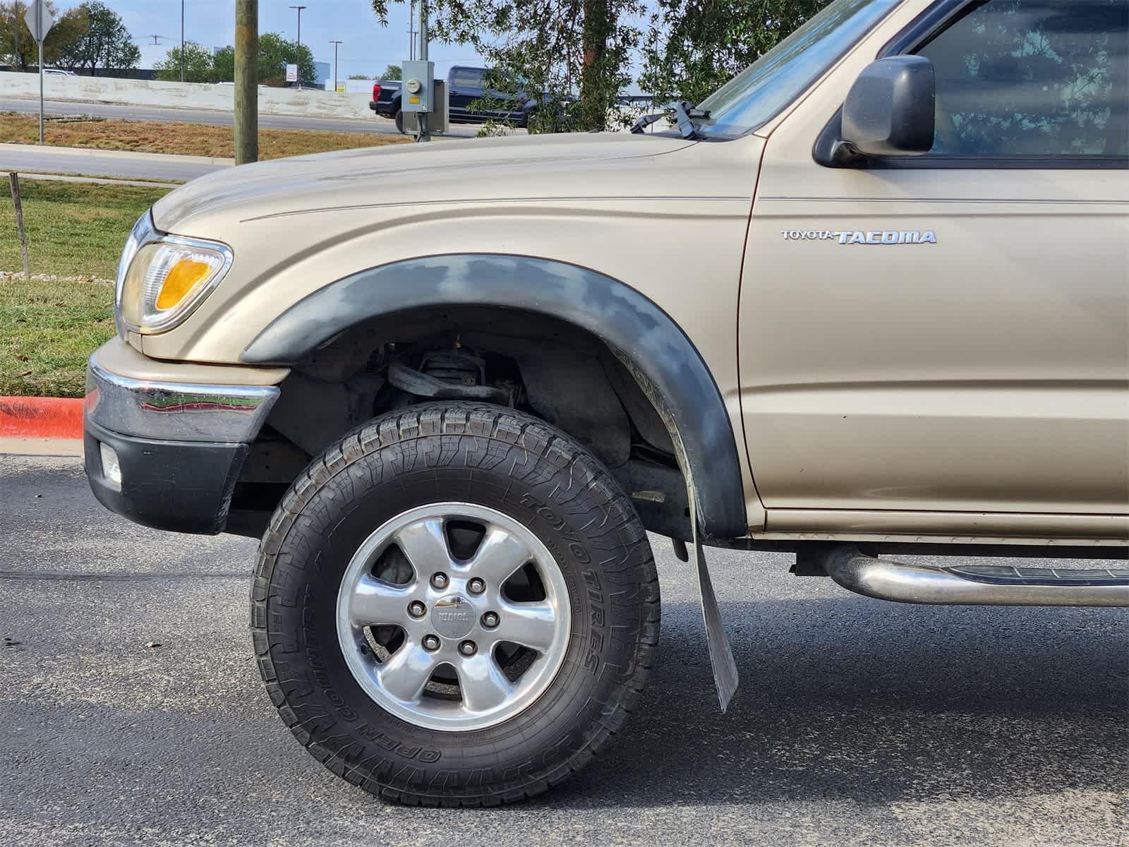 Thumbnail: 2004 Toyota Tacoma - 8