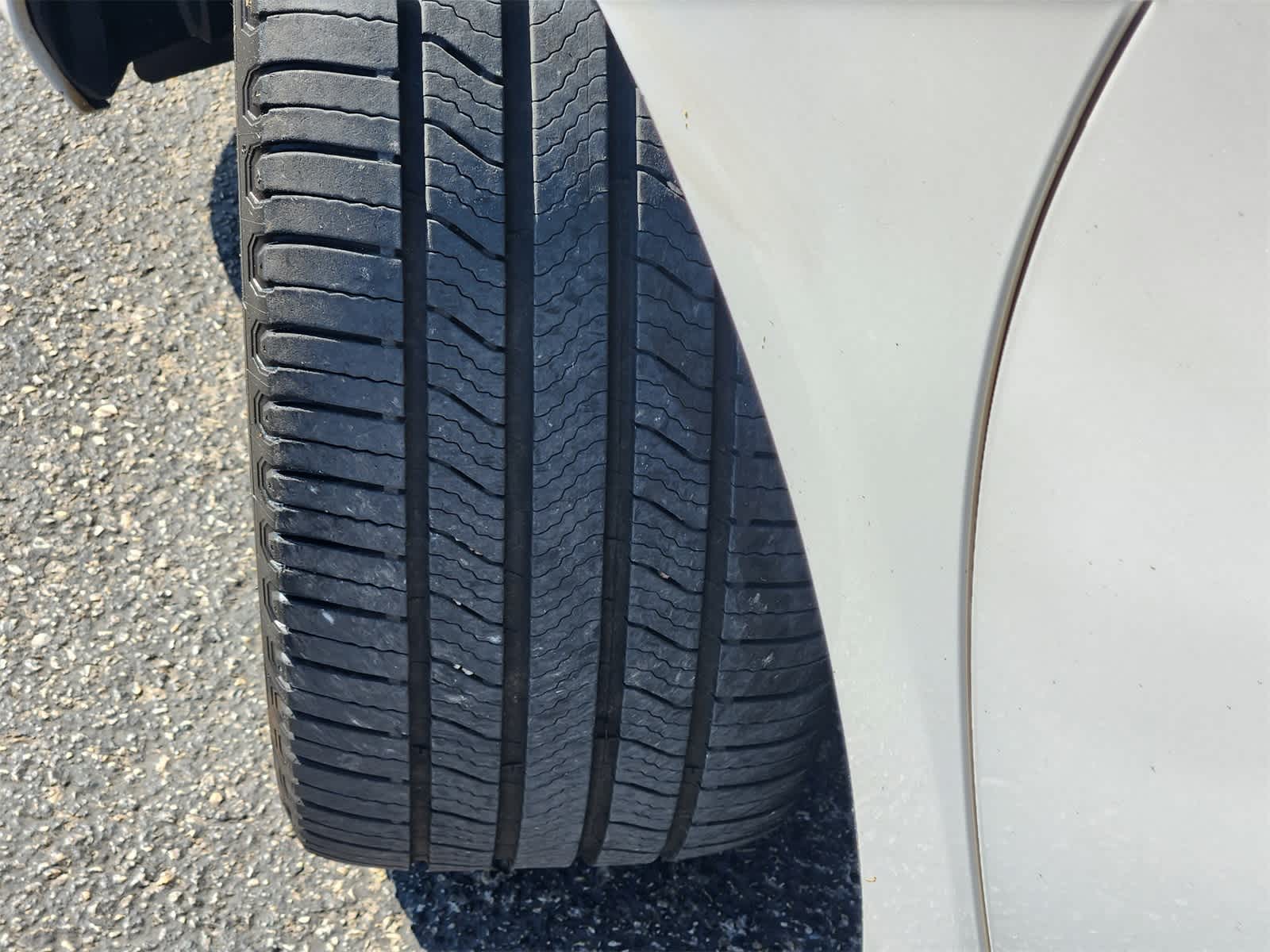 Thumbnail: 2021 Lexus ES - 10