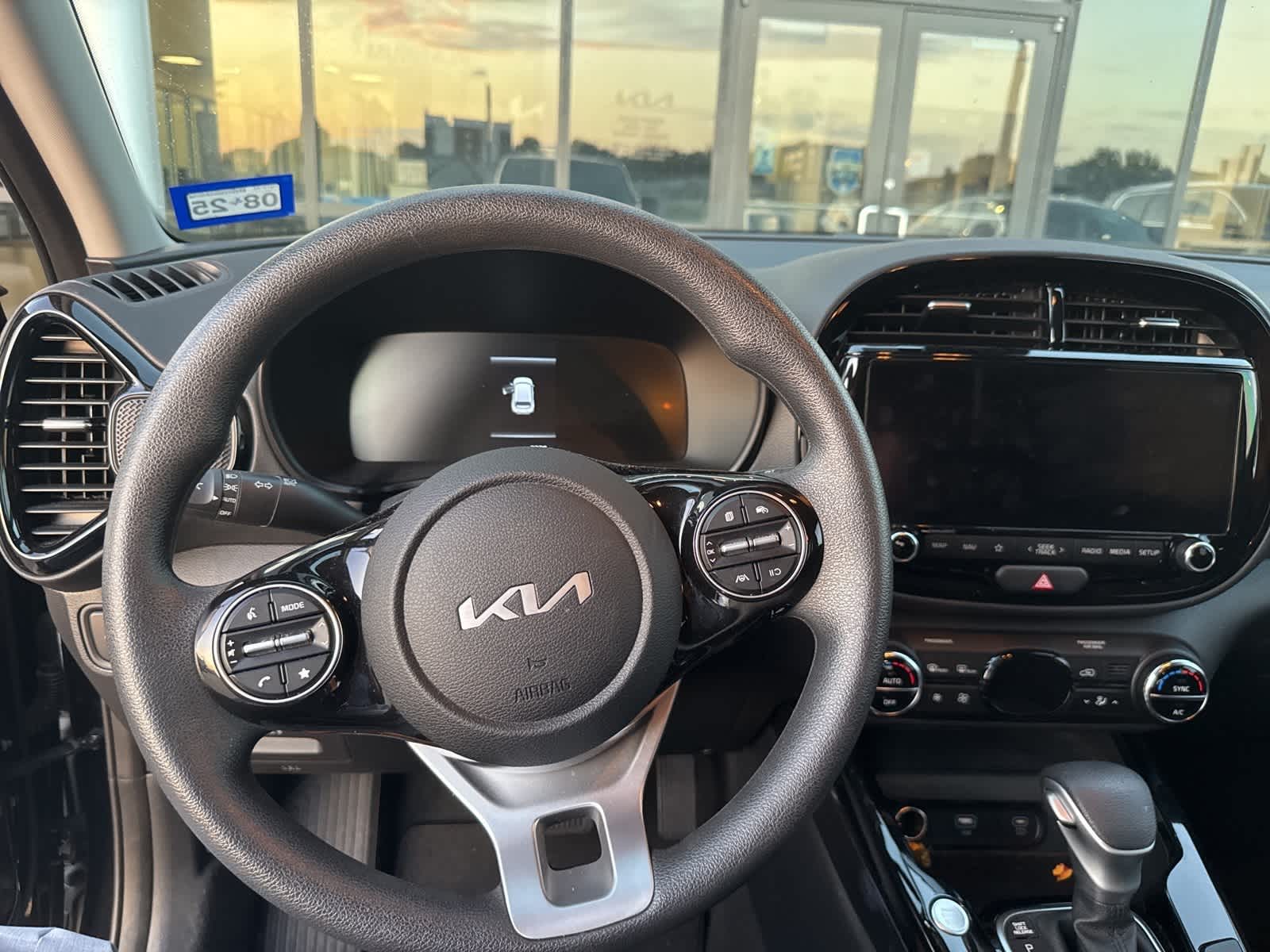 Thumbnail: 2023 Kia Soul - 11