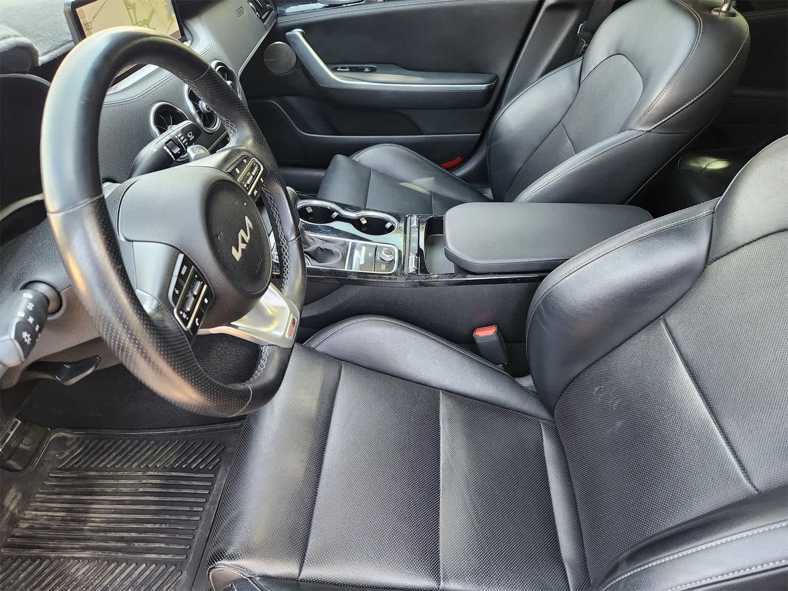 Thumbnail: 2022 Kia Stinger - 12