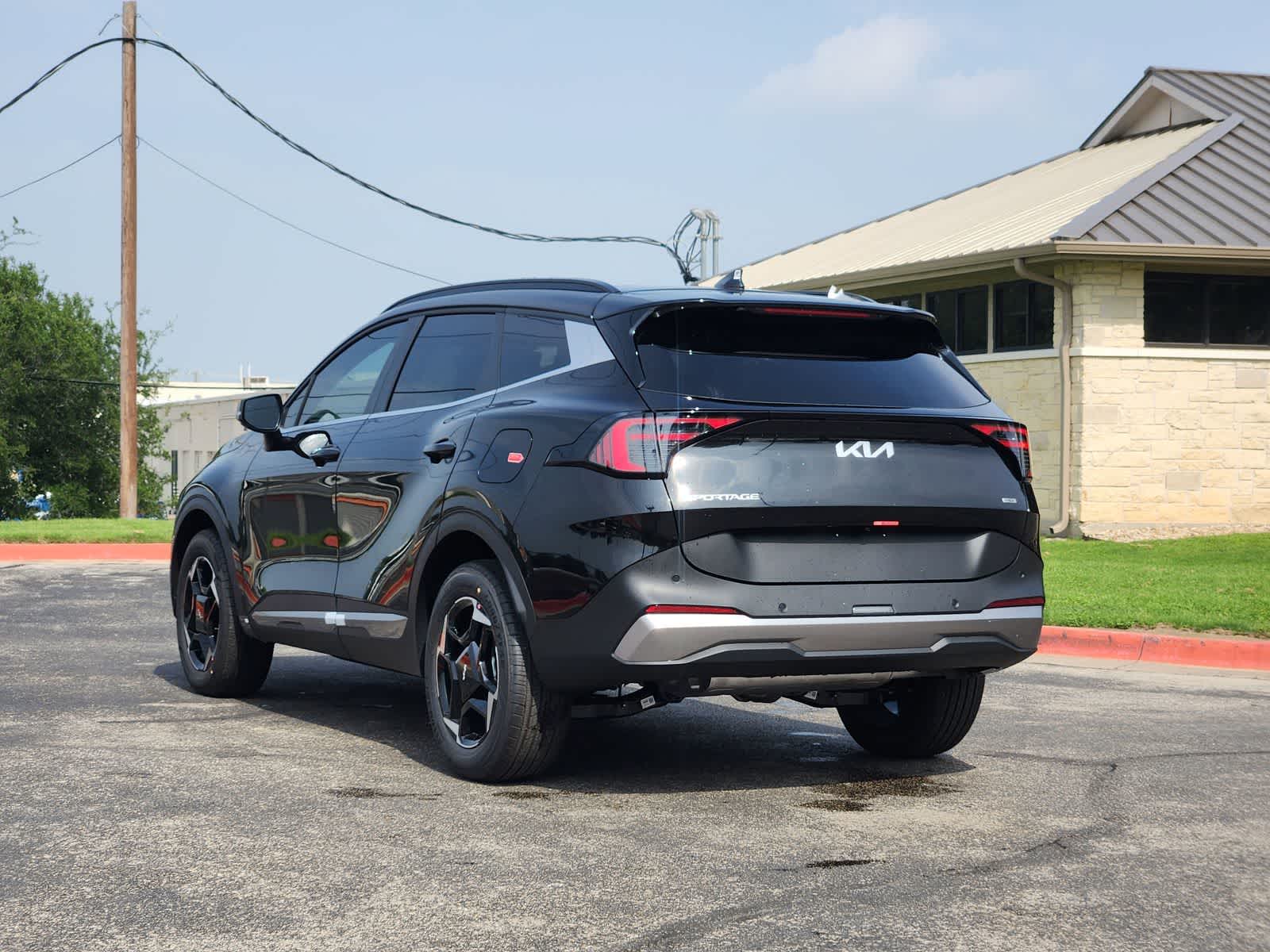 Thumbnail: 2026 Kia Sportage - 5