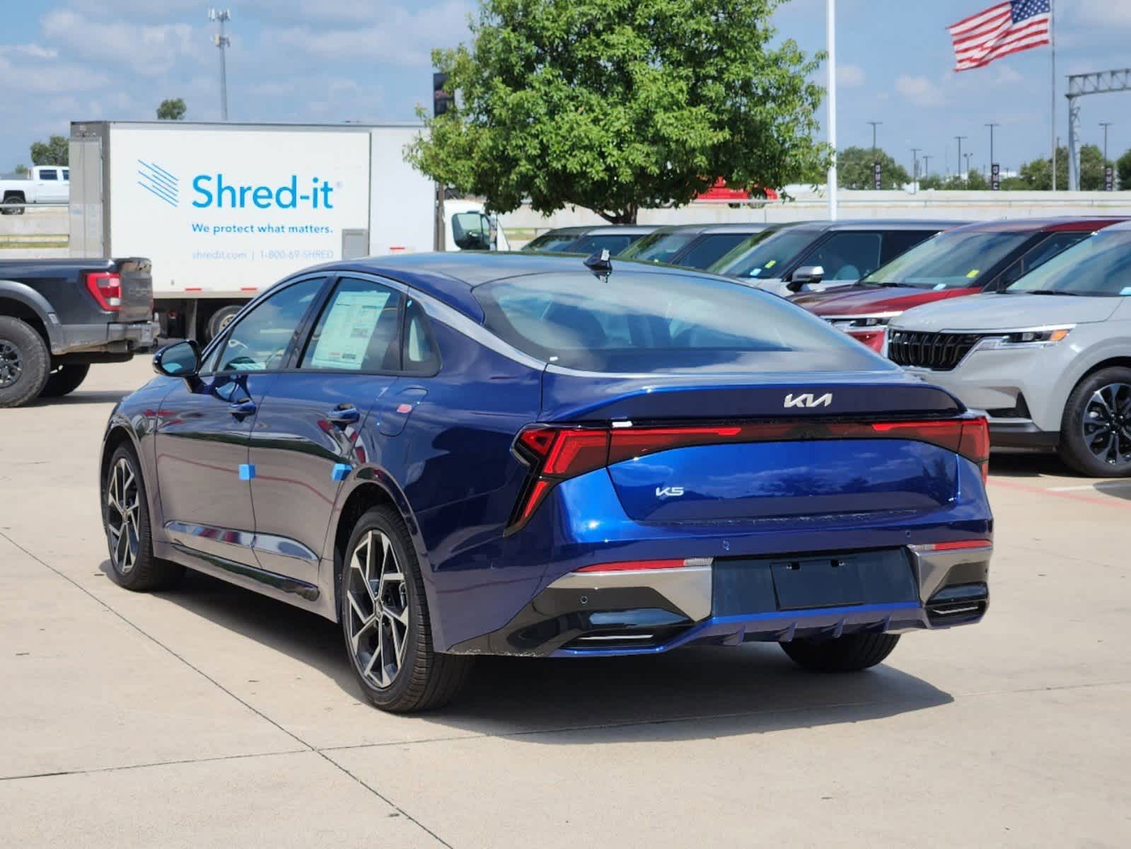 Thumbnail: 2025 Kia K5 - 5