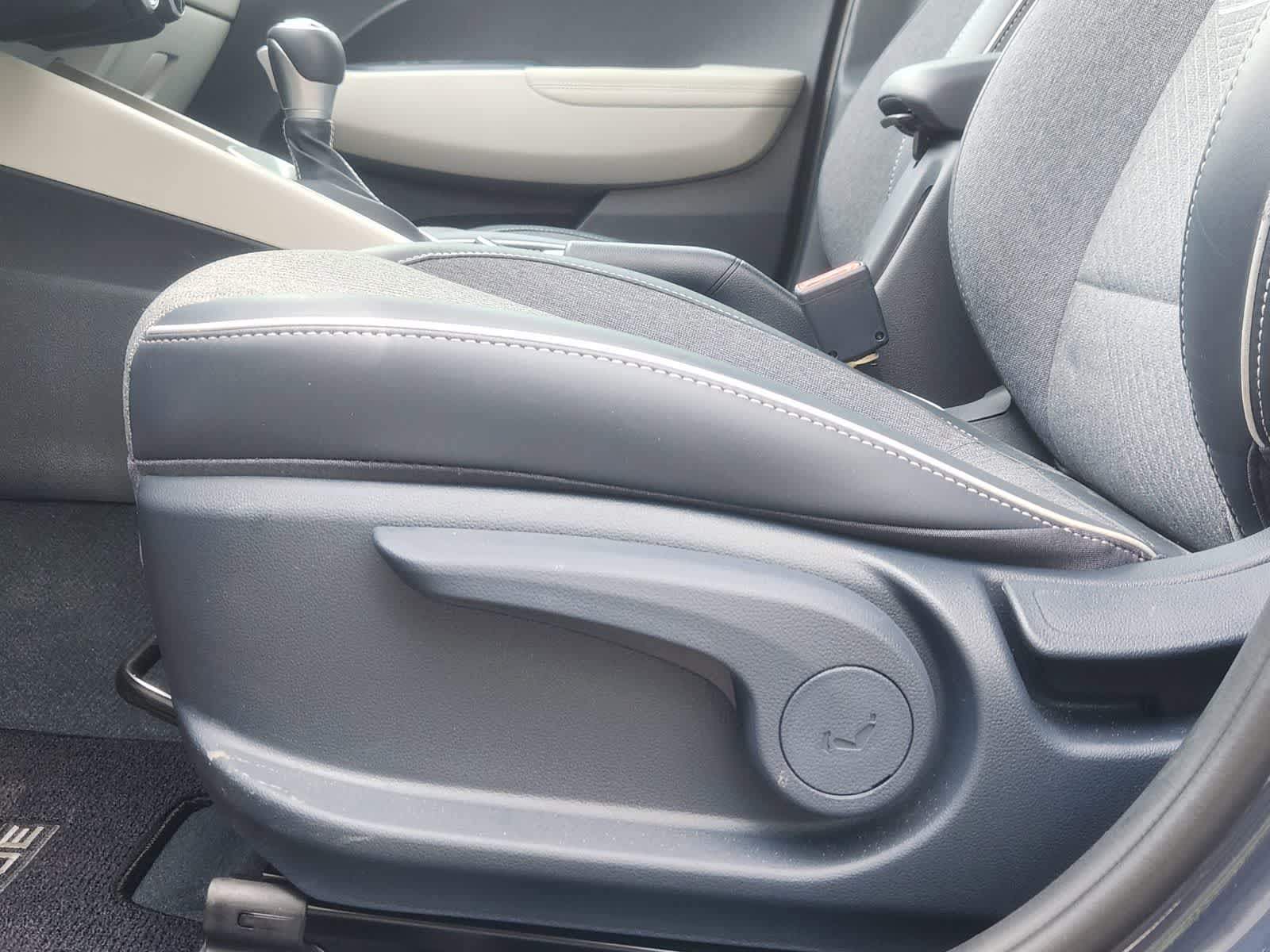 Thumbnail: 2025 Hyundai Venue - 22