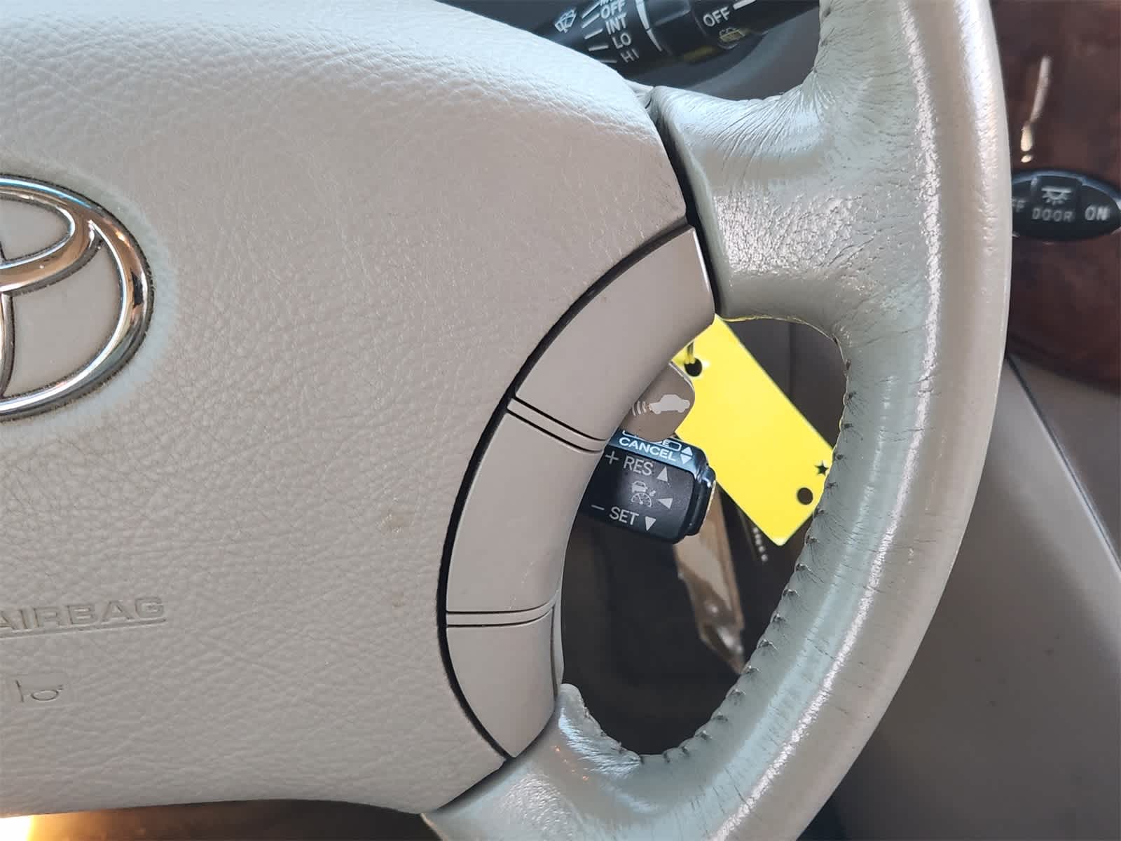 Thumbnail: 2005 Toyota Sienna - 28