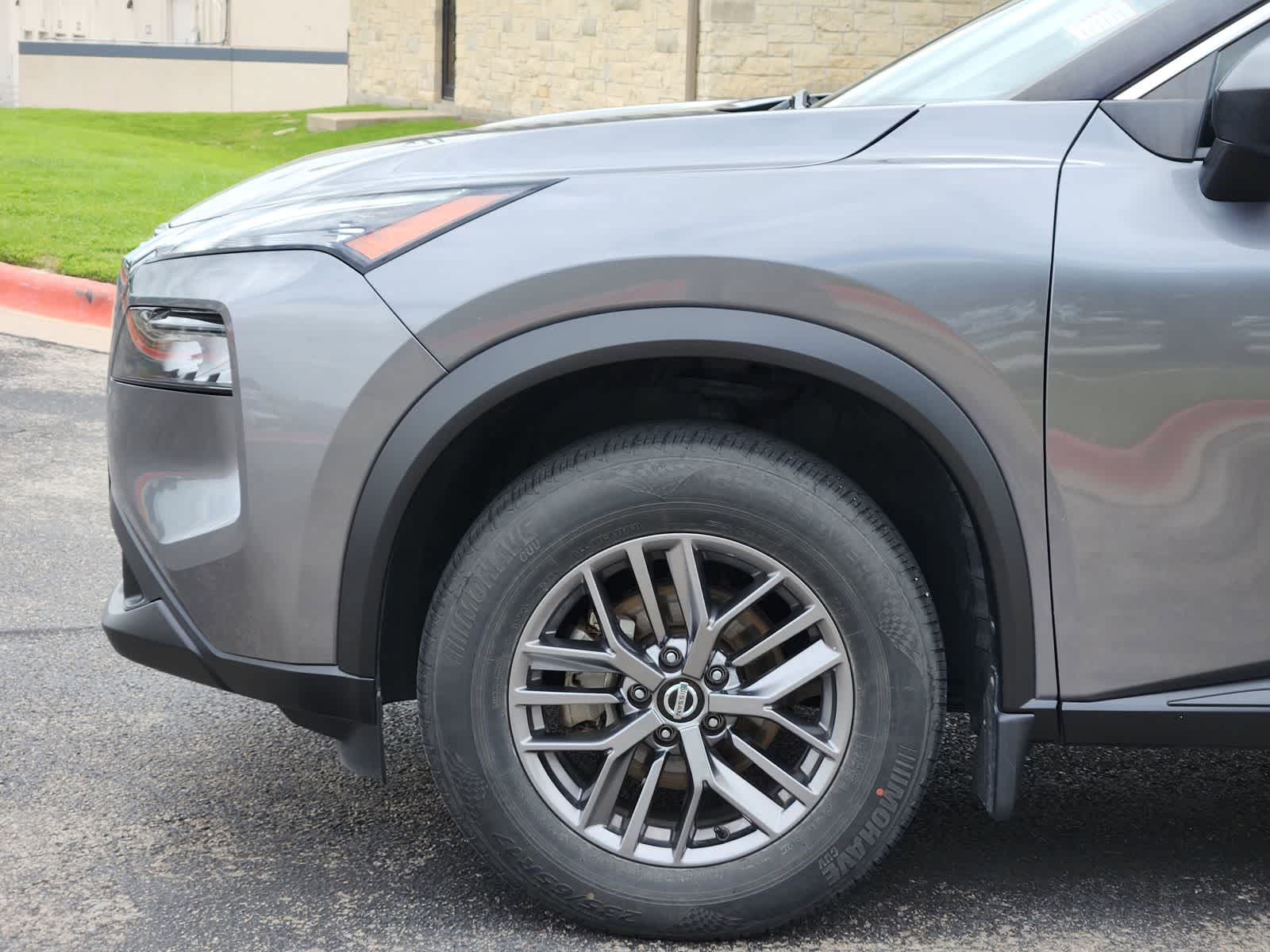 Thumbnail: 2021 Nissan Rogue - 8
