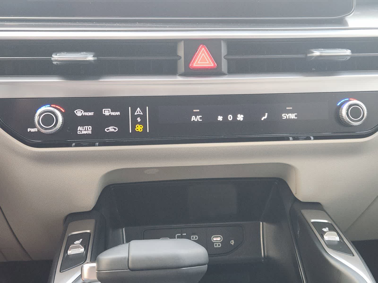 Thumbnail: 2026 Kia Sorento - 16