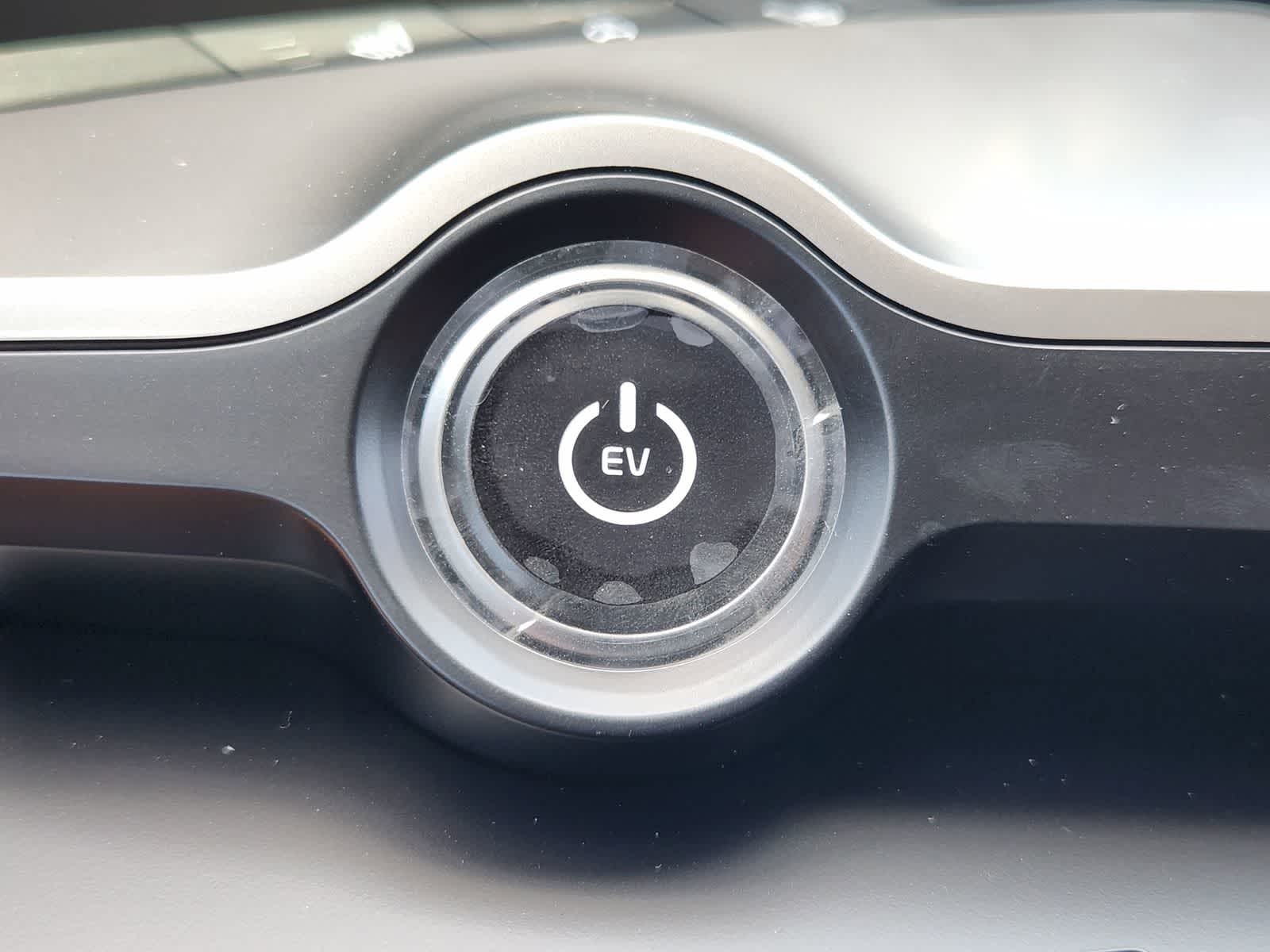 Thumbnail: 2025 Kia EV6 - 18