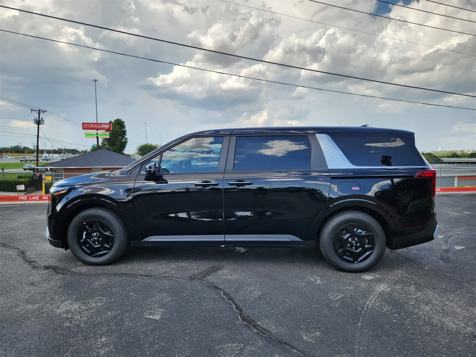 Thumbnail: 2026 Kia Carnival - 3