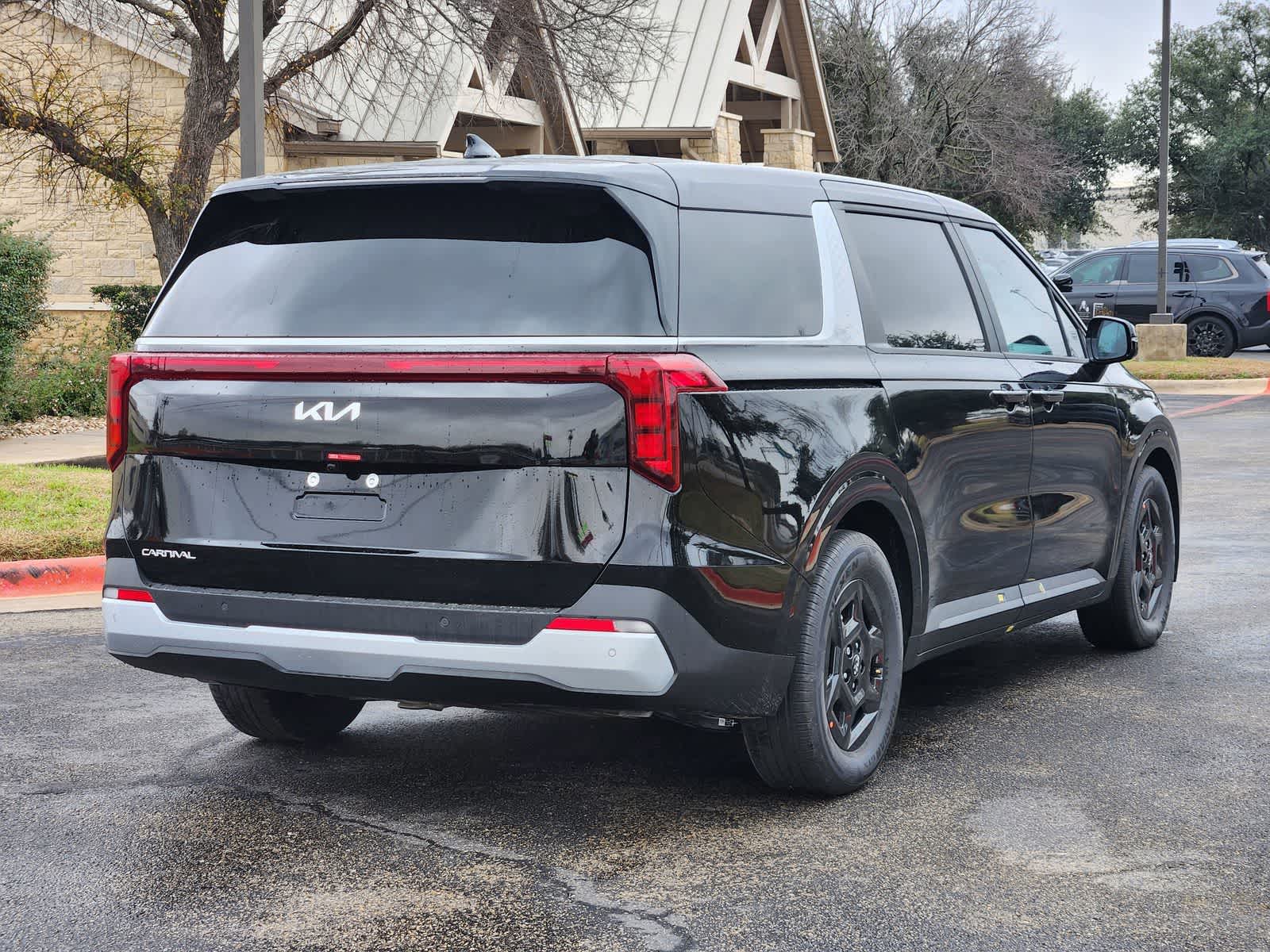 Thumbnail: 2026 Kia Carnival - 4