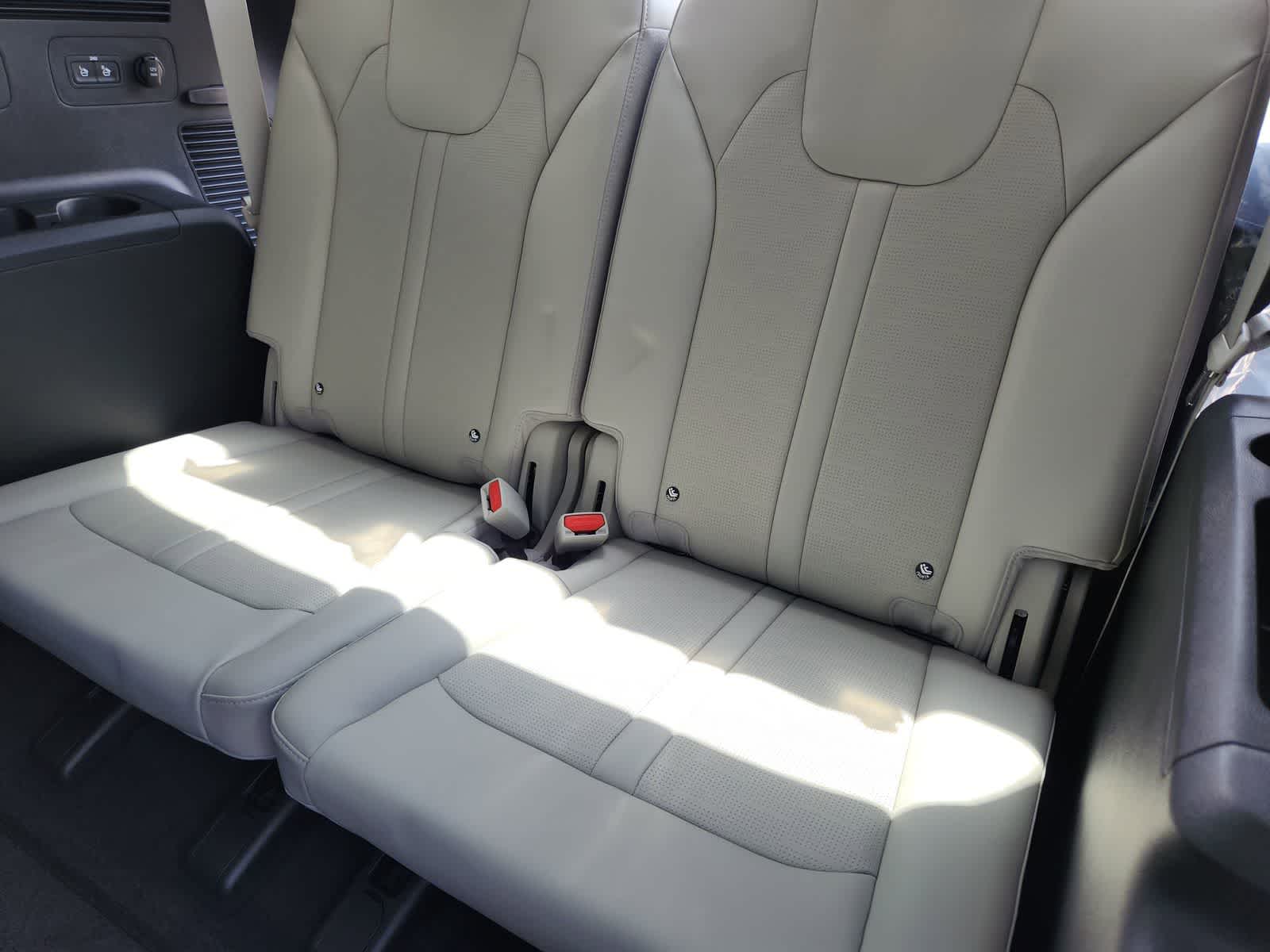Thumbnail: 2026 Kia Sorento - 22