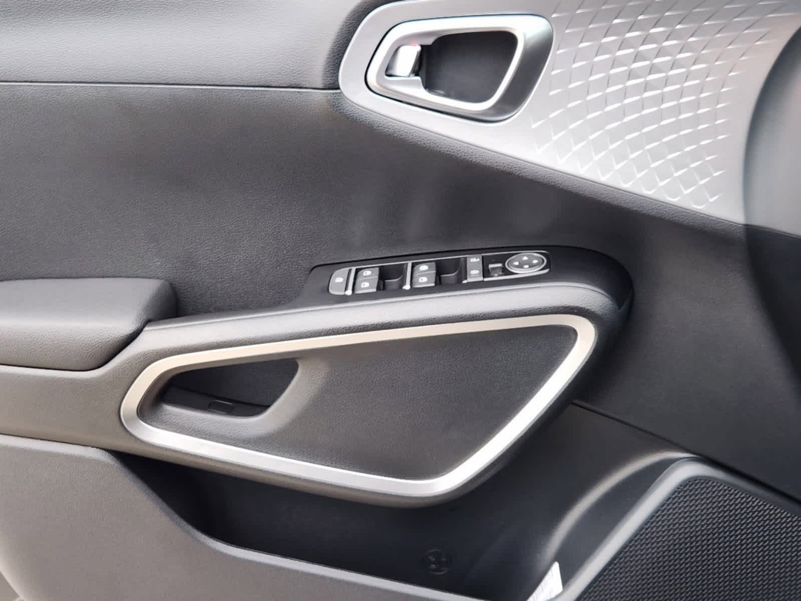 Thumbnail: 2025 Kia Soul - 22