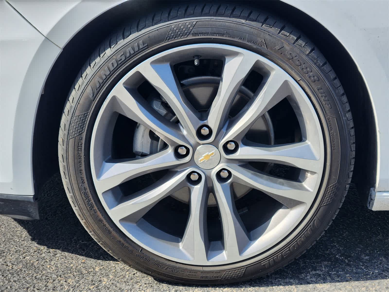 Thumbnail: 2023 Chevrolet Malibu - 9