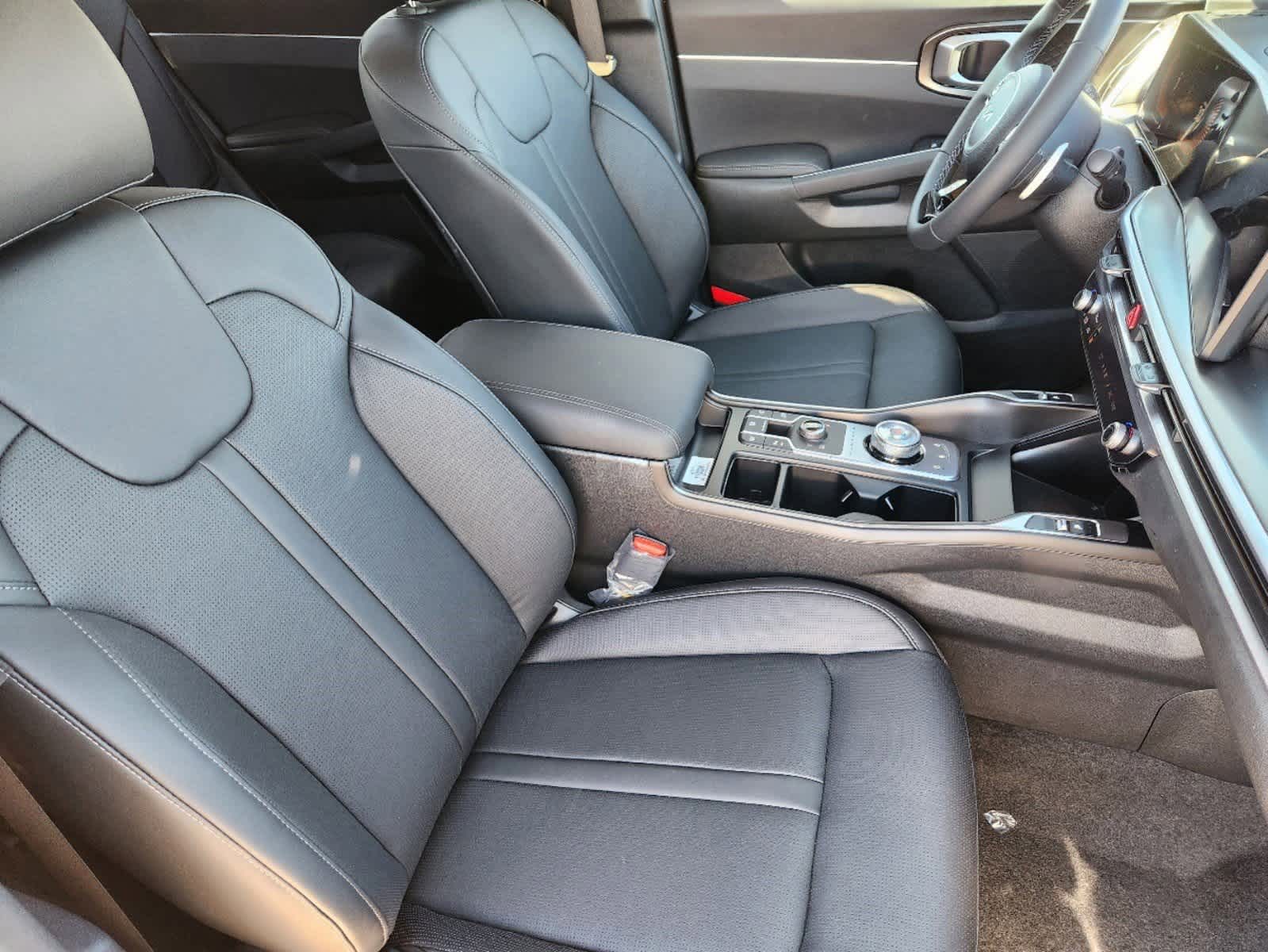 Thumbnail: 2025 Kia Sorento - 11