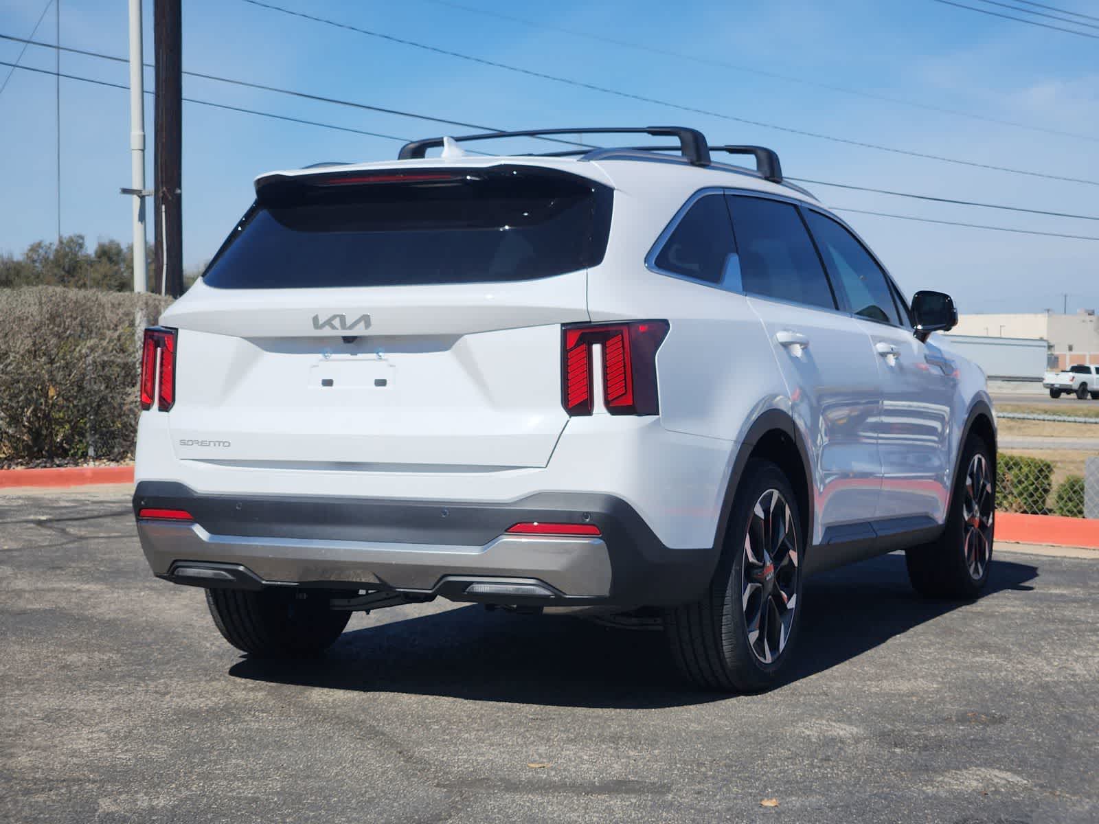 Thumbnail: 2026 Kia Sorento - 5