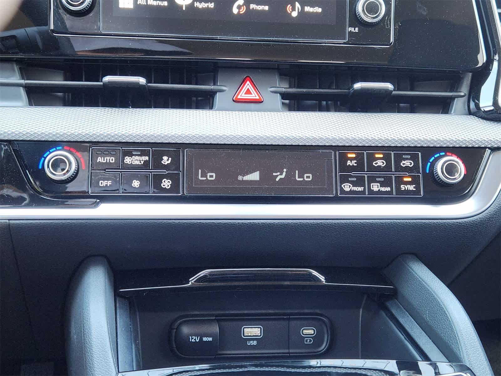 Thumbnail: 2025 Kia Sportage - 16