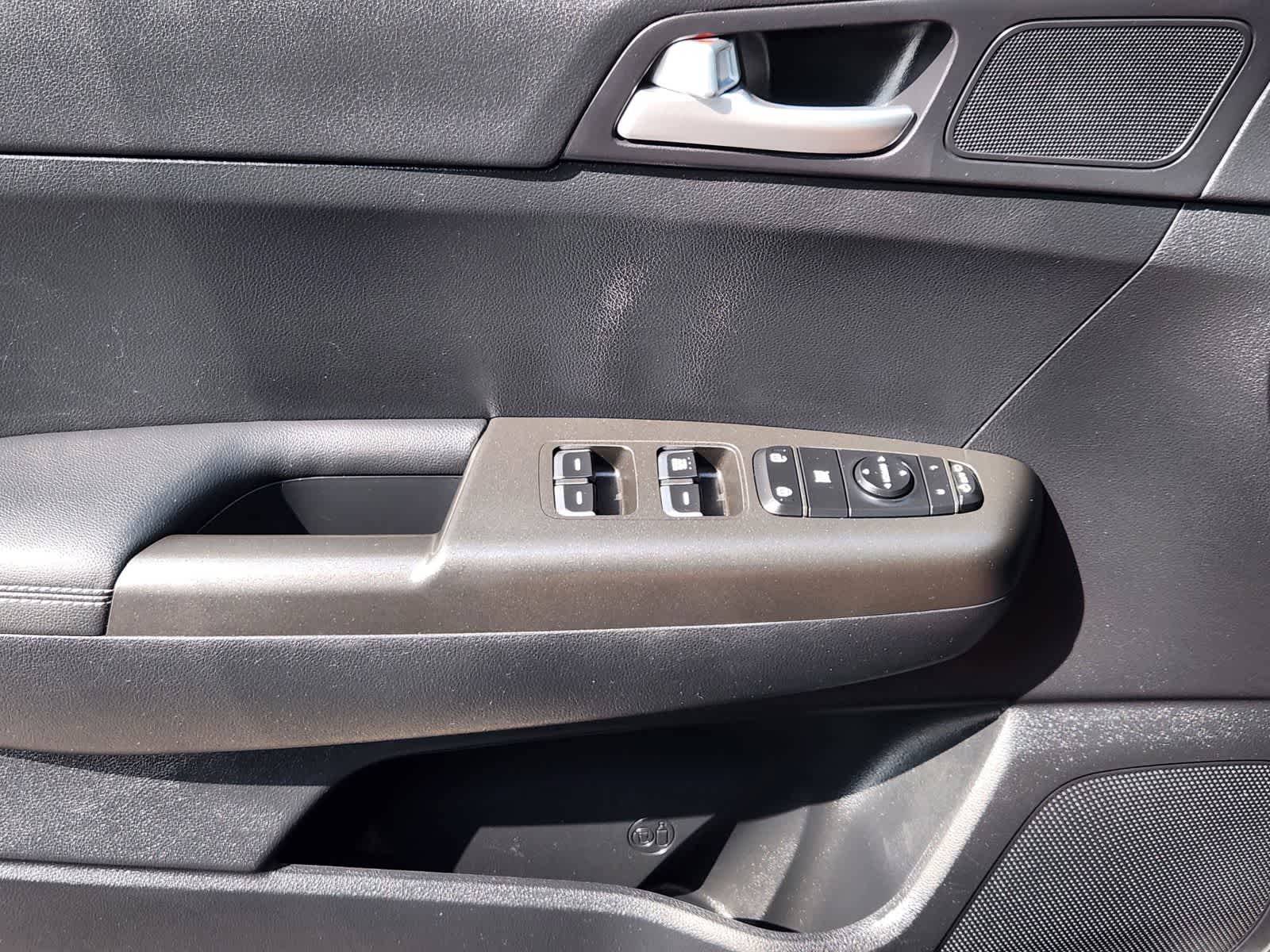 Thumbnail: 2020 Kia Sportage - 22