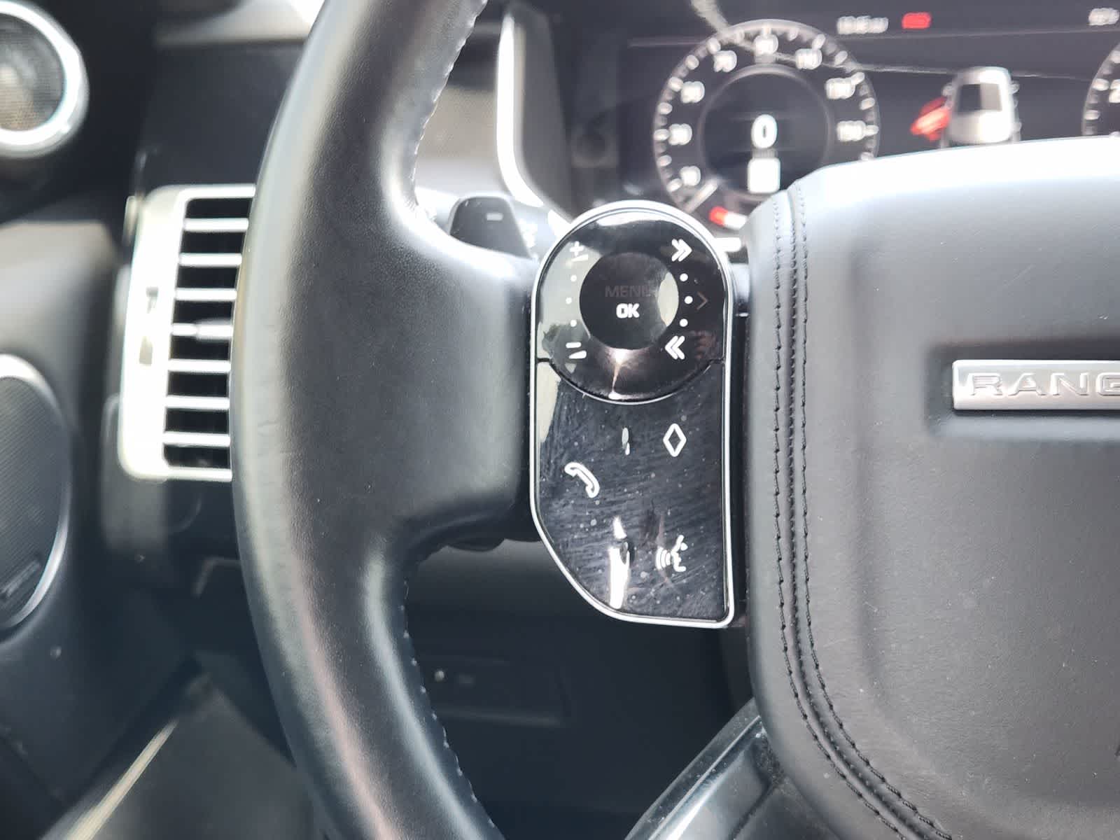 Thumbnail: 2019 Land Rover Range Rover - 25