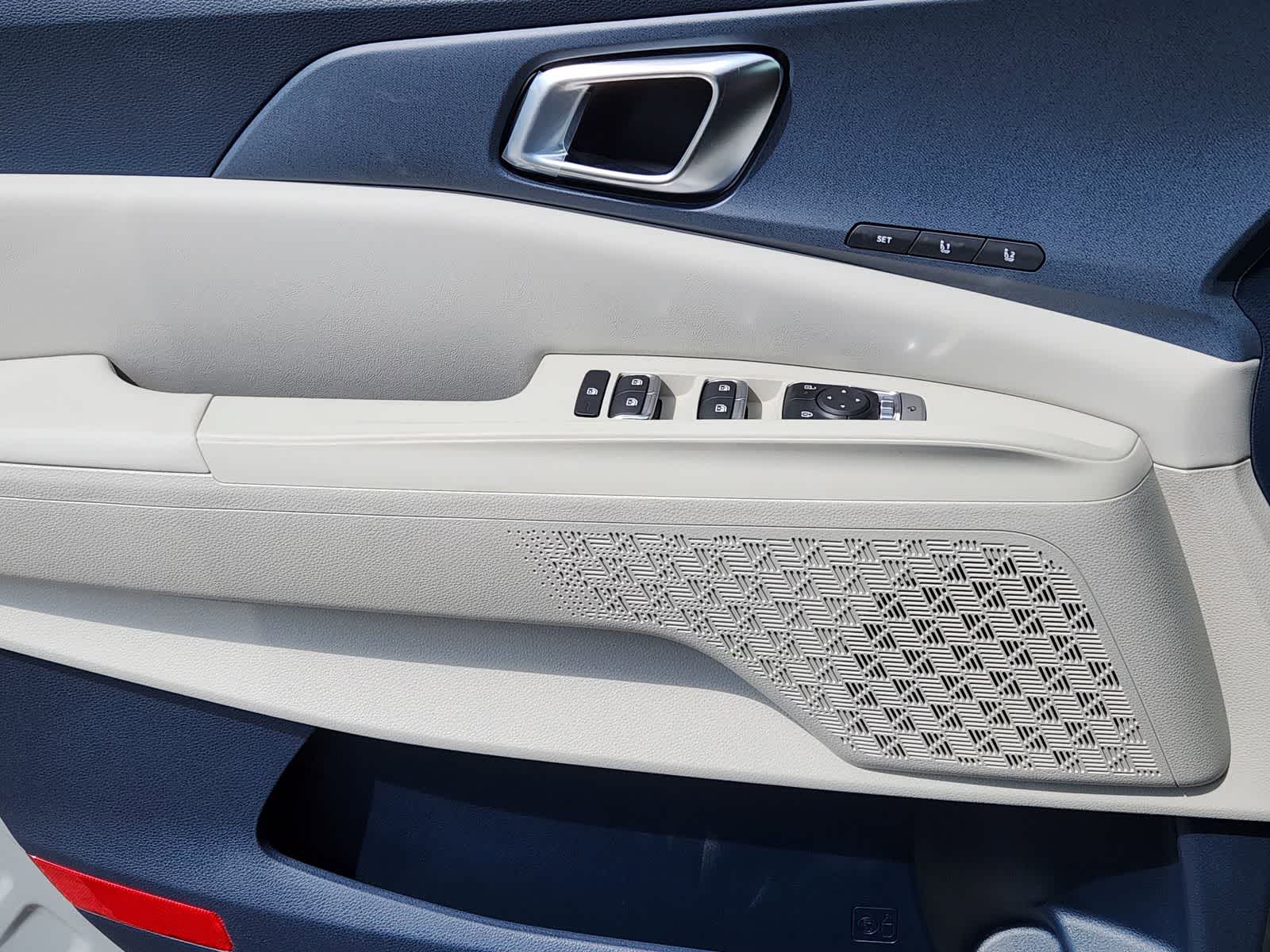 Thumbnail: 2026 Kia Carnival - 17