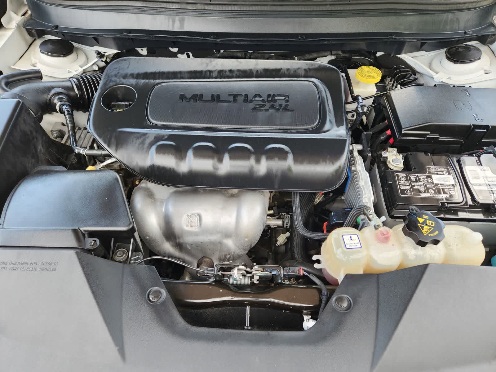Thumbnail: 2019 Jeep Cherokee - 29