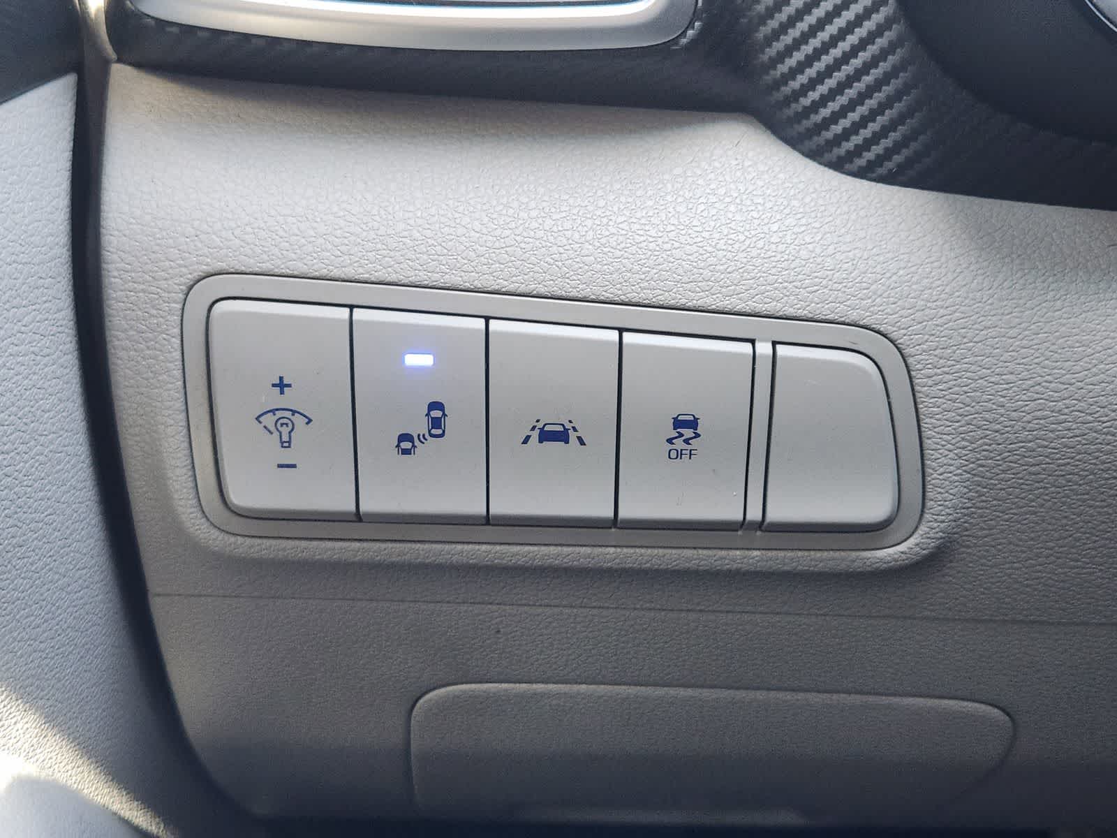 Thumbnail: 2021 Hyundai Tucson - 21