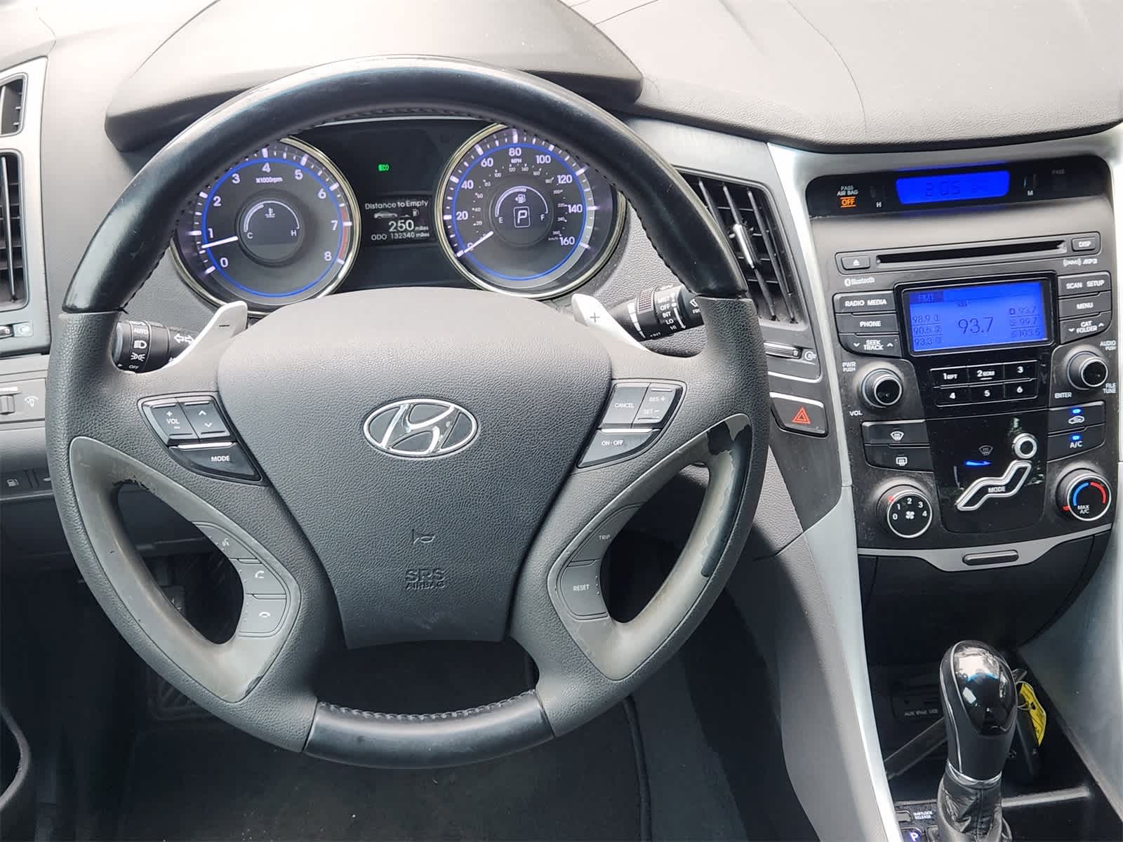 Thumbnail: 2012 Hyundai Sonata - 23