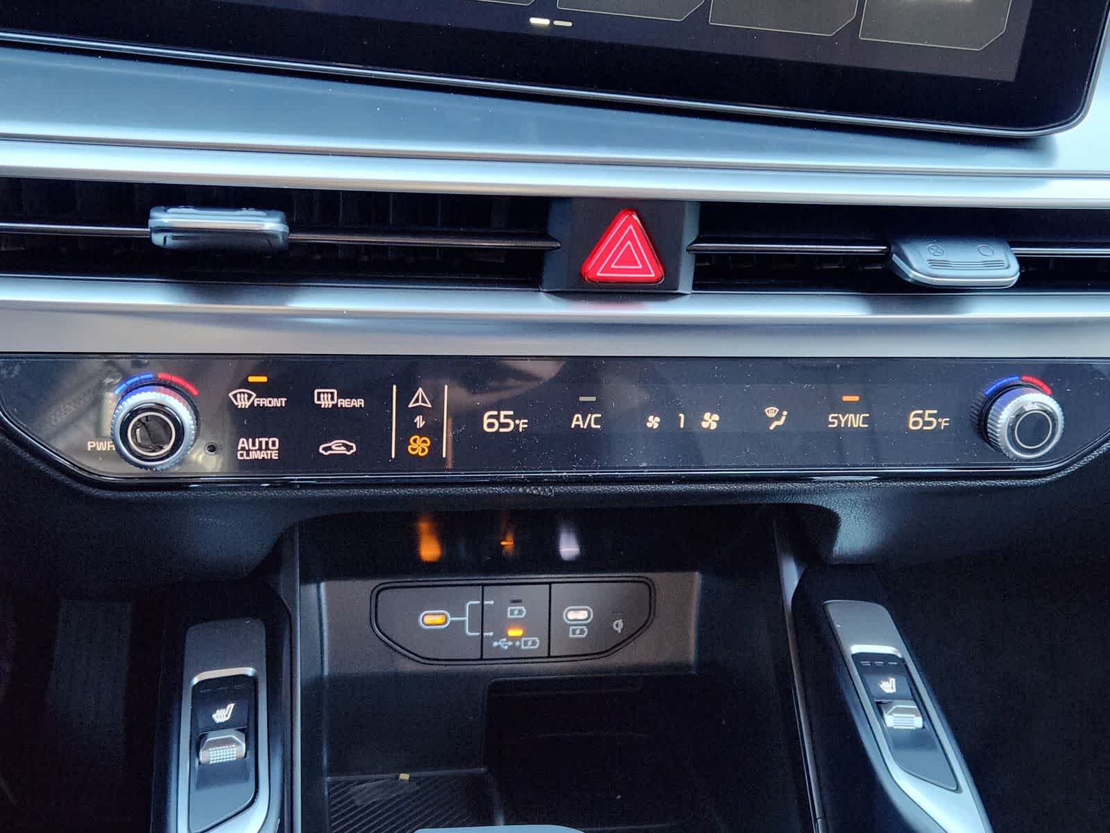 Thumbnail: 2026 Kia Sorento - 16