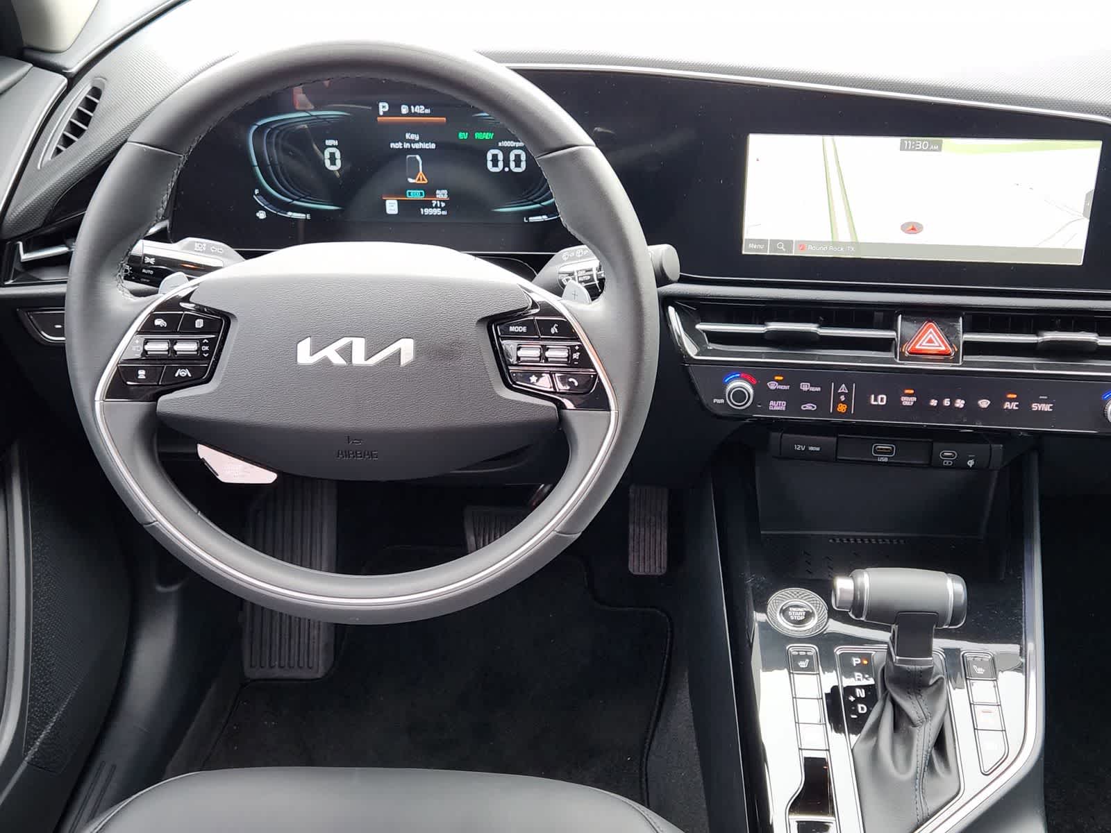 Thumbnail: 2024 Kia Niro - 24