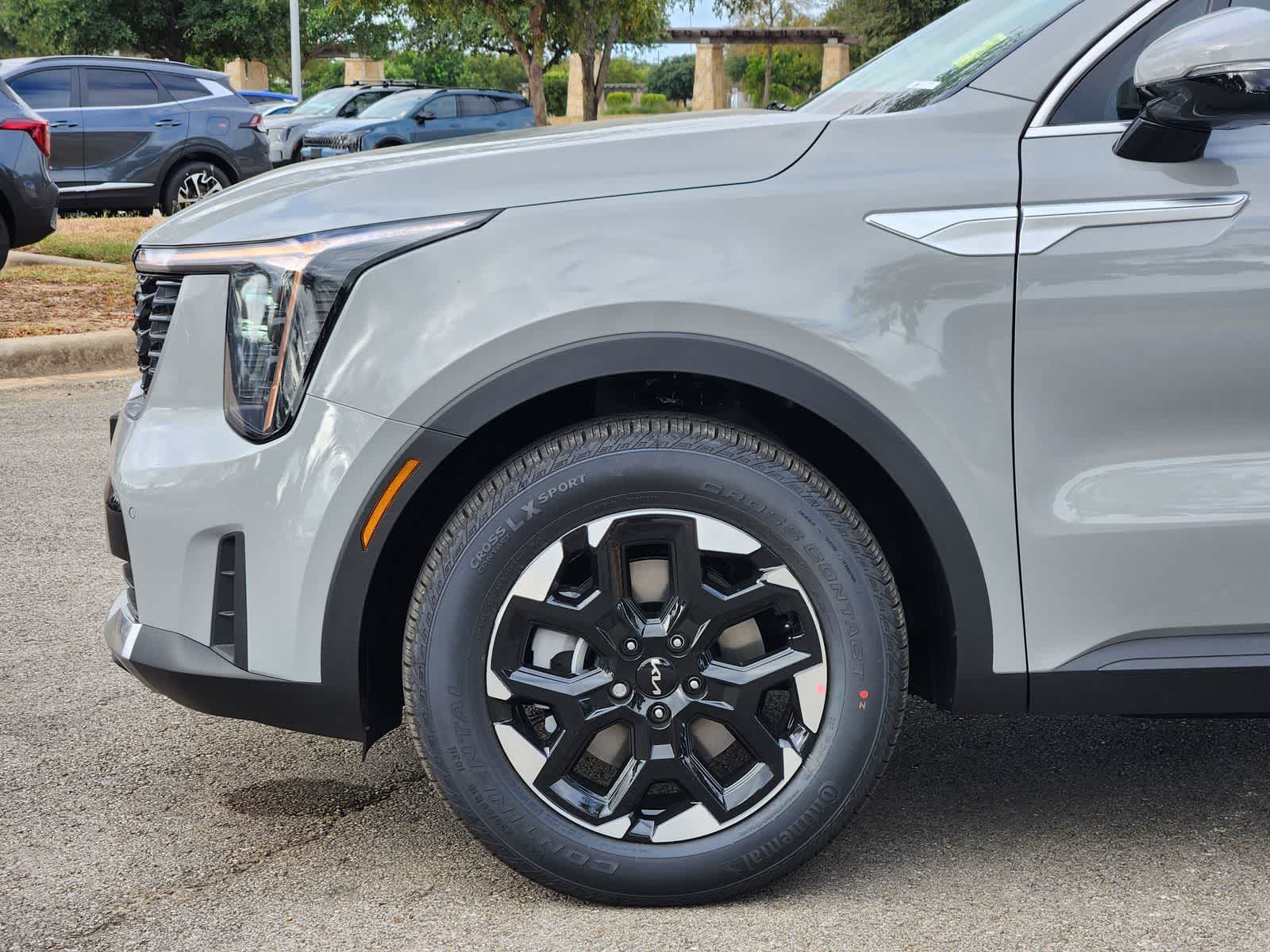 Thumbnail: 2026 Kia Sorento - 8