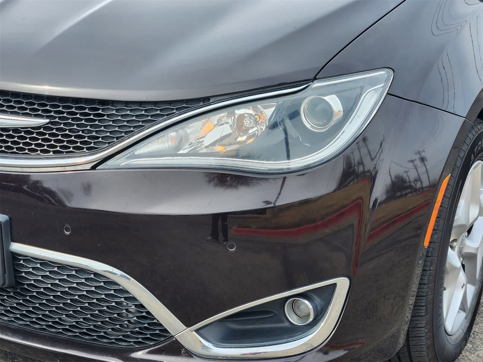 Thumbnail: 2018 Chrysler Pacifica - 7