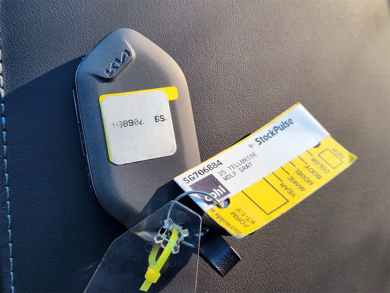 Thumbnail: 2025 Kia Telluride - 26