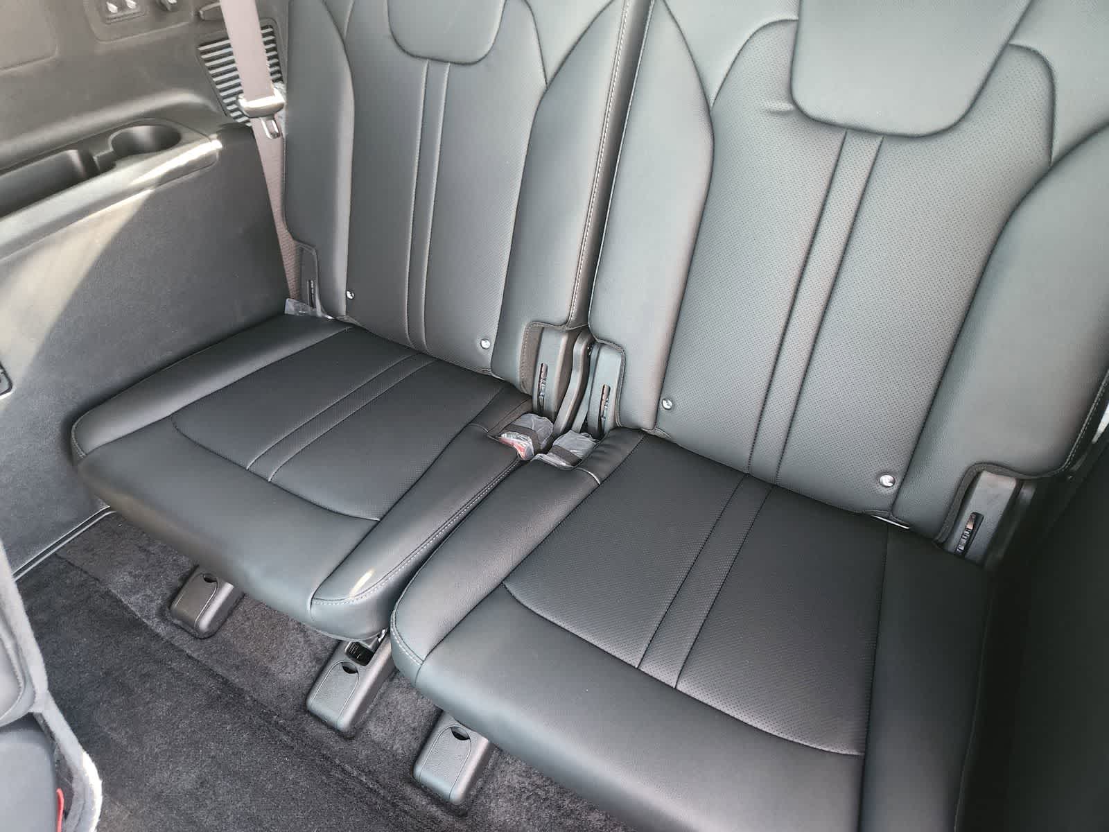 Thumbnail: 2026 Kia Sorento - 25