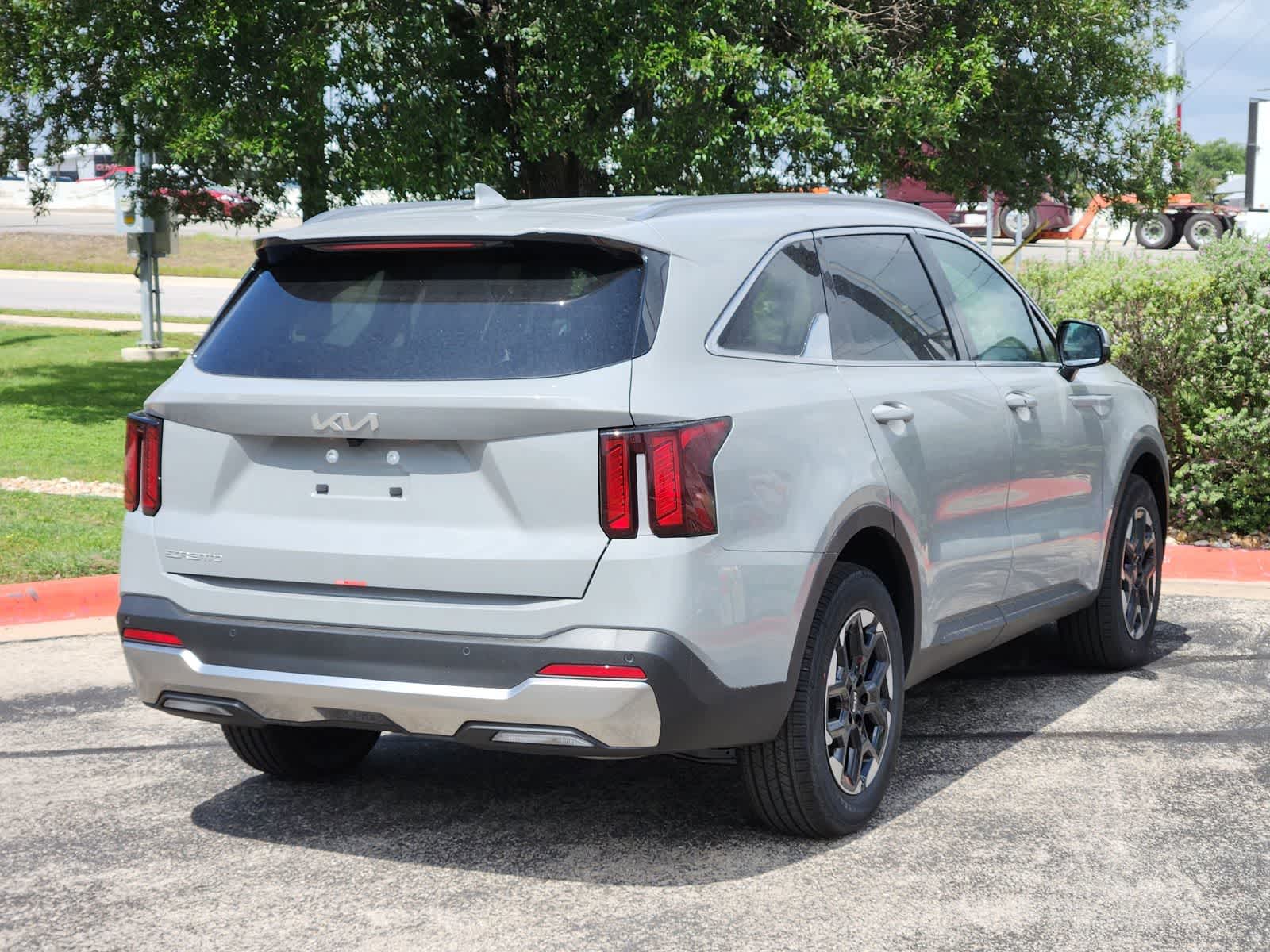 Thumbnail: 2026 Kia Sorento - 6