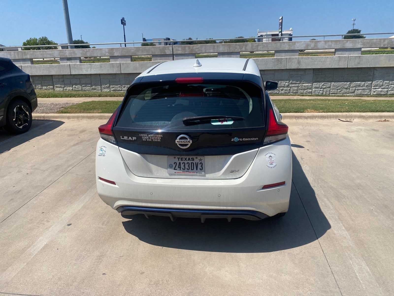 Thumbnail: 2022 Nissan Leaf - 3
