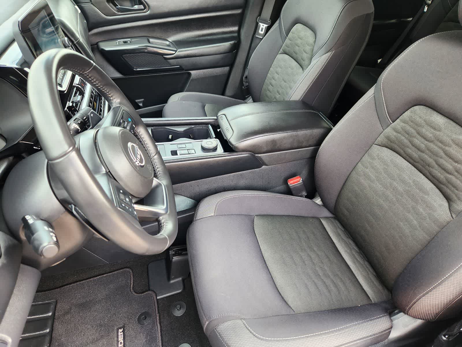Thumbnail: 2025 Nissan Pathfinder - 12