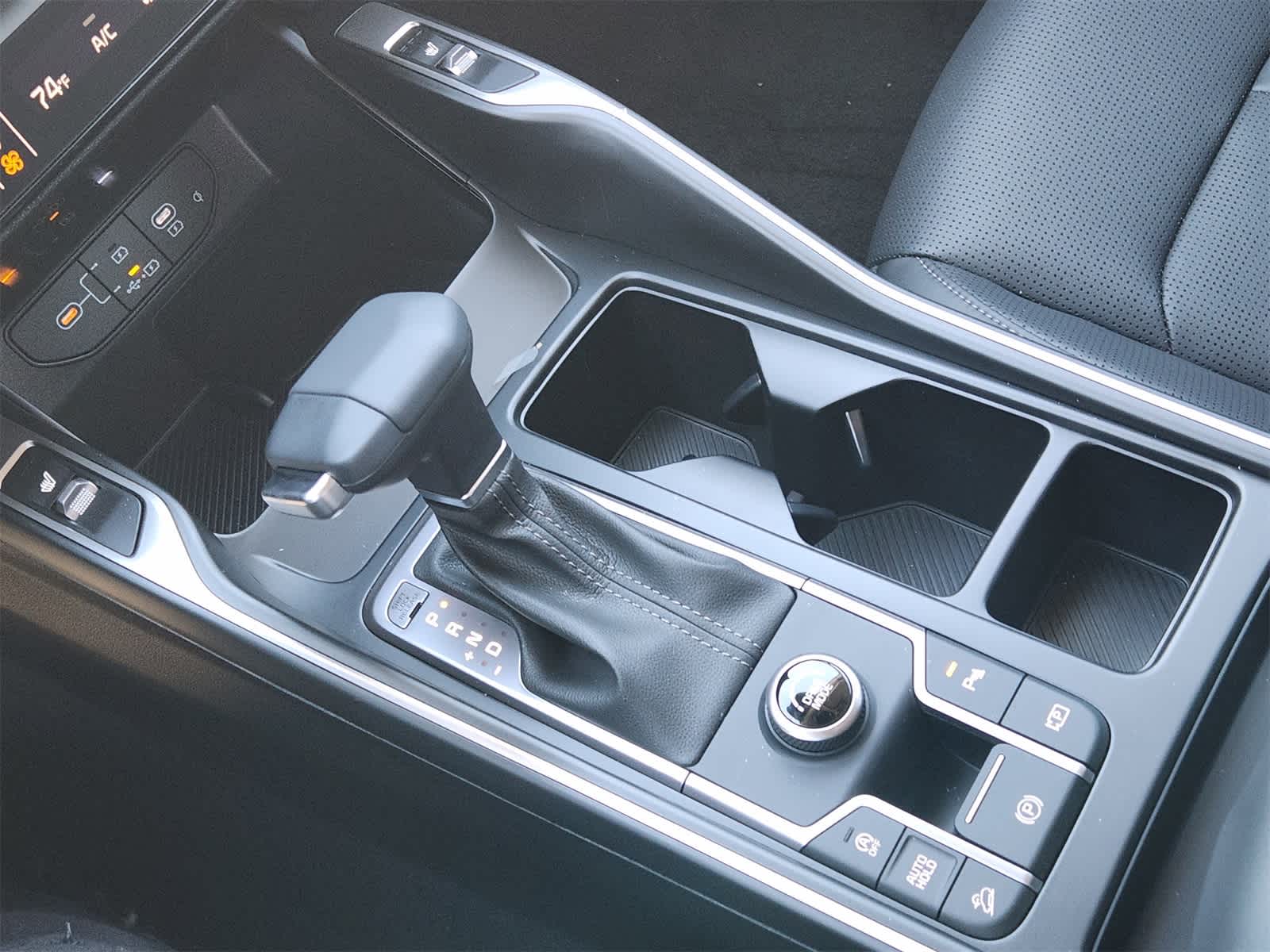 Thumbnail: 2026 Kia Sorento - 18