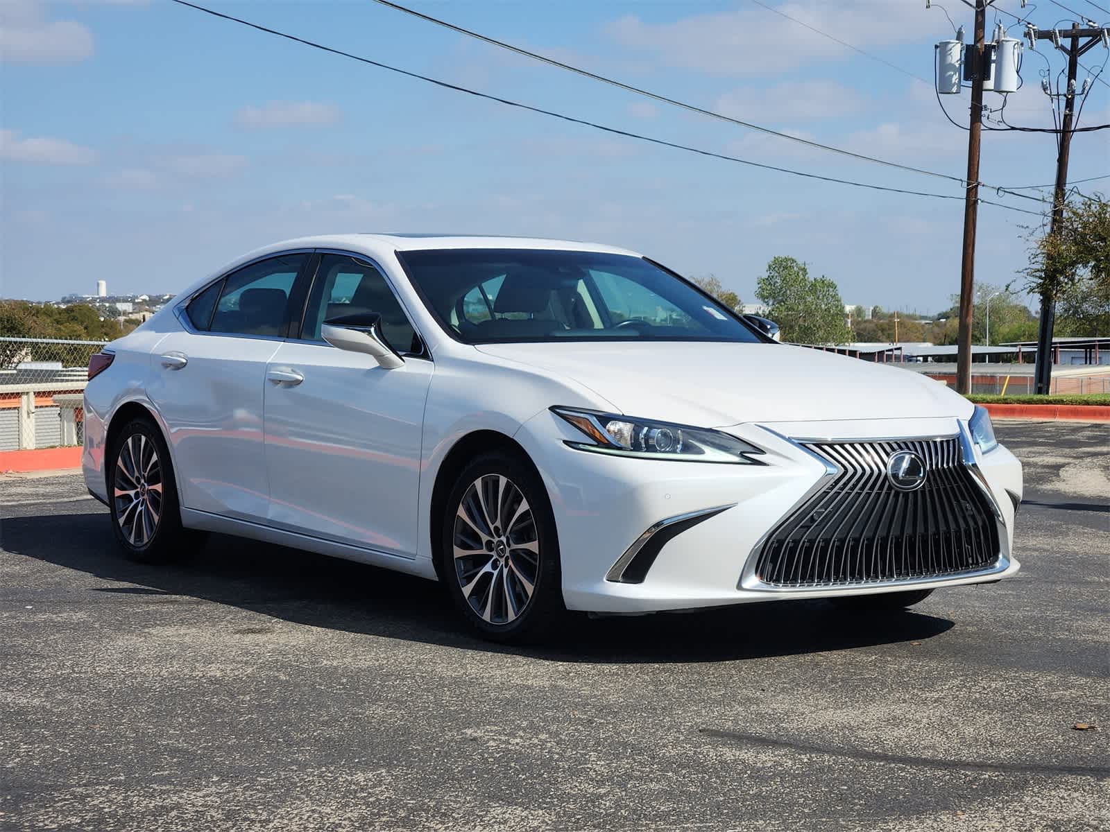 2021 Lexus ES 350 photo 3
