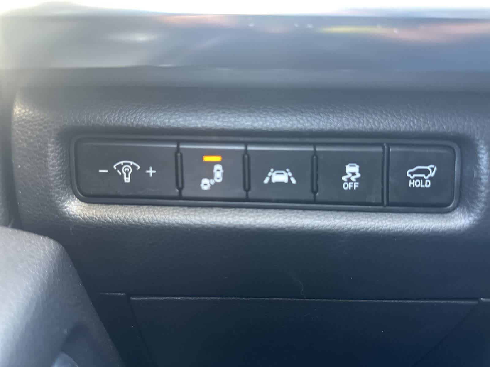 Thumbnail: 2022 Kia Telluride - 21